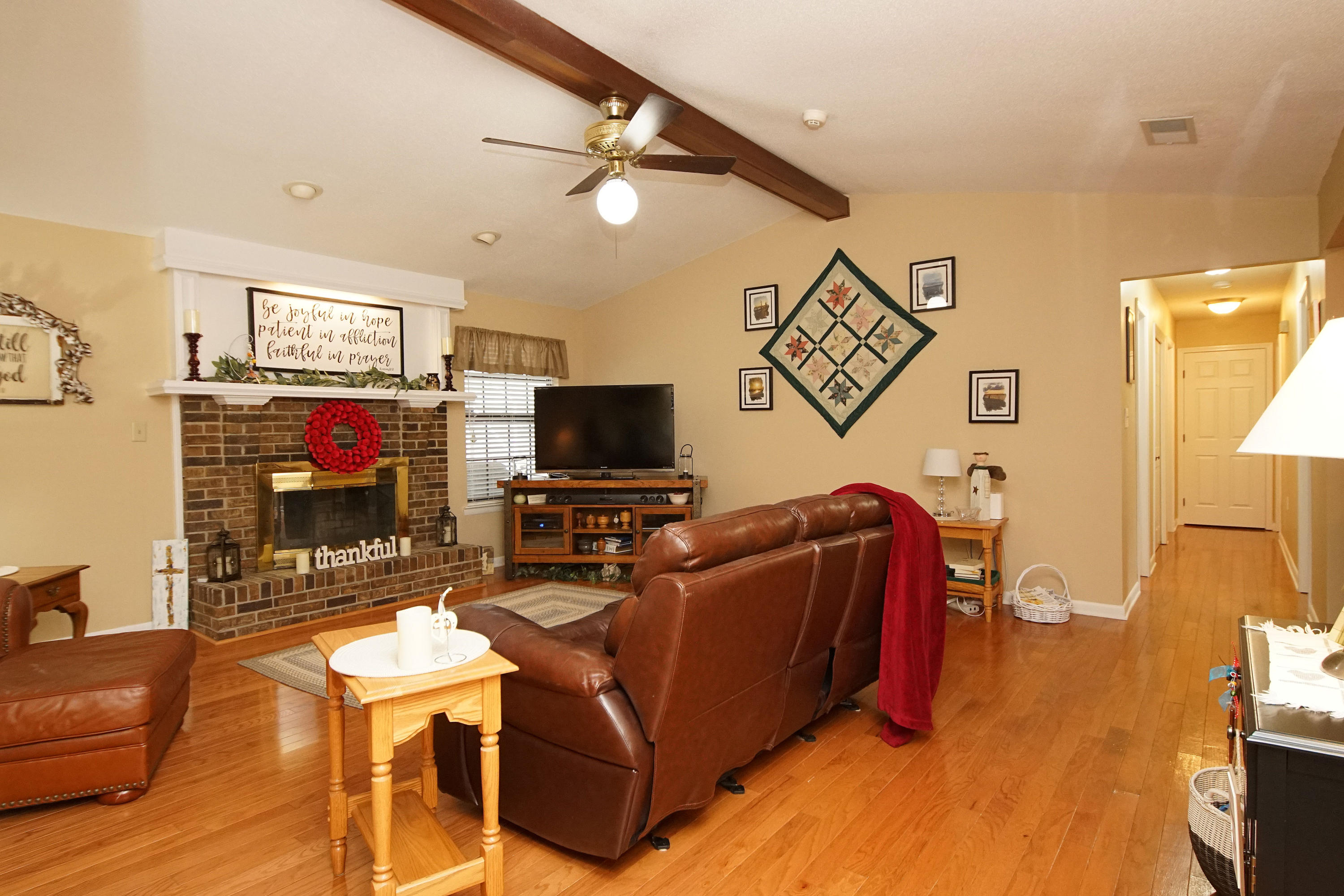 MARY ESTHER MANOR 1ST ADDN - Residential