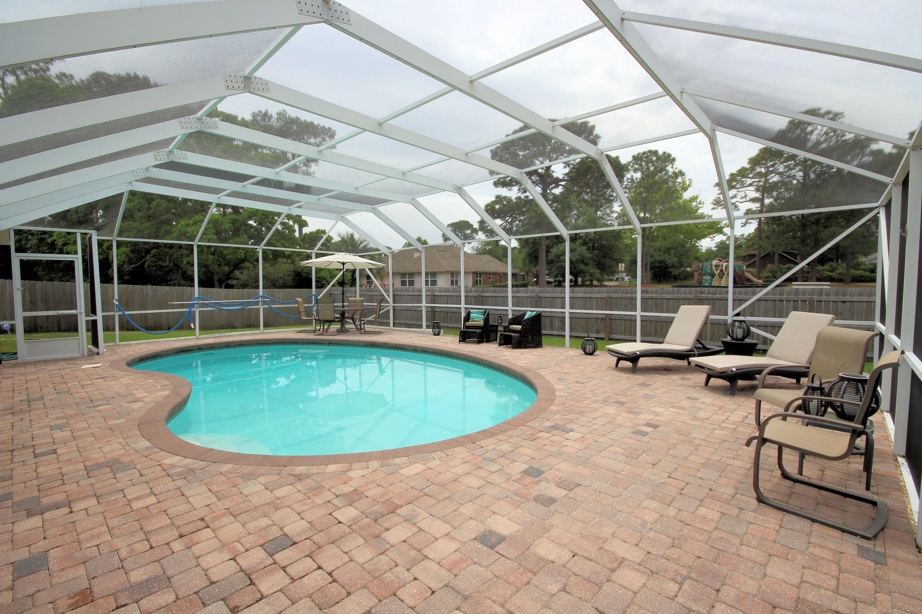 MARY ESTHER MANOR 1ST ADDN - Residential