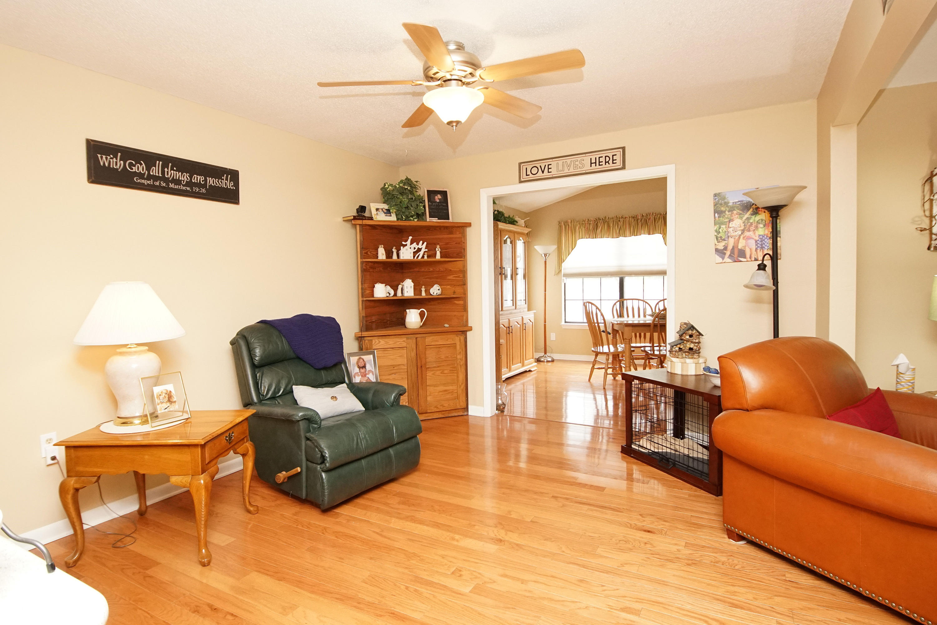 MARY ESTHER MANOR 1ST ADDN - Residential