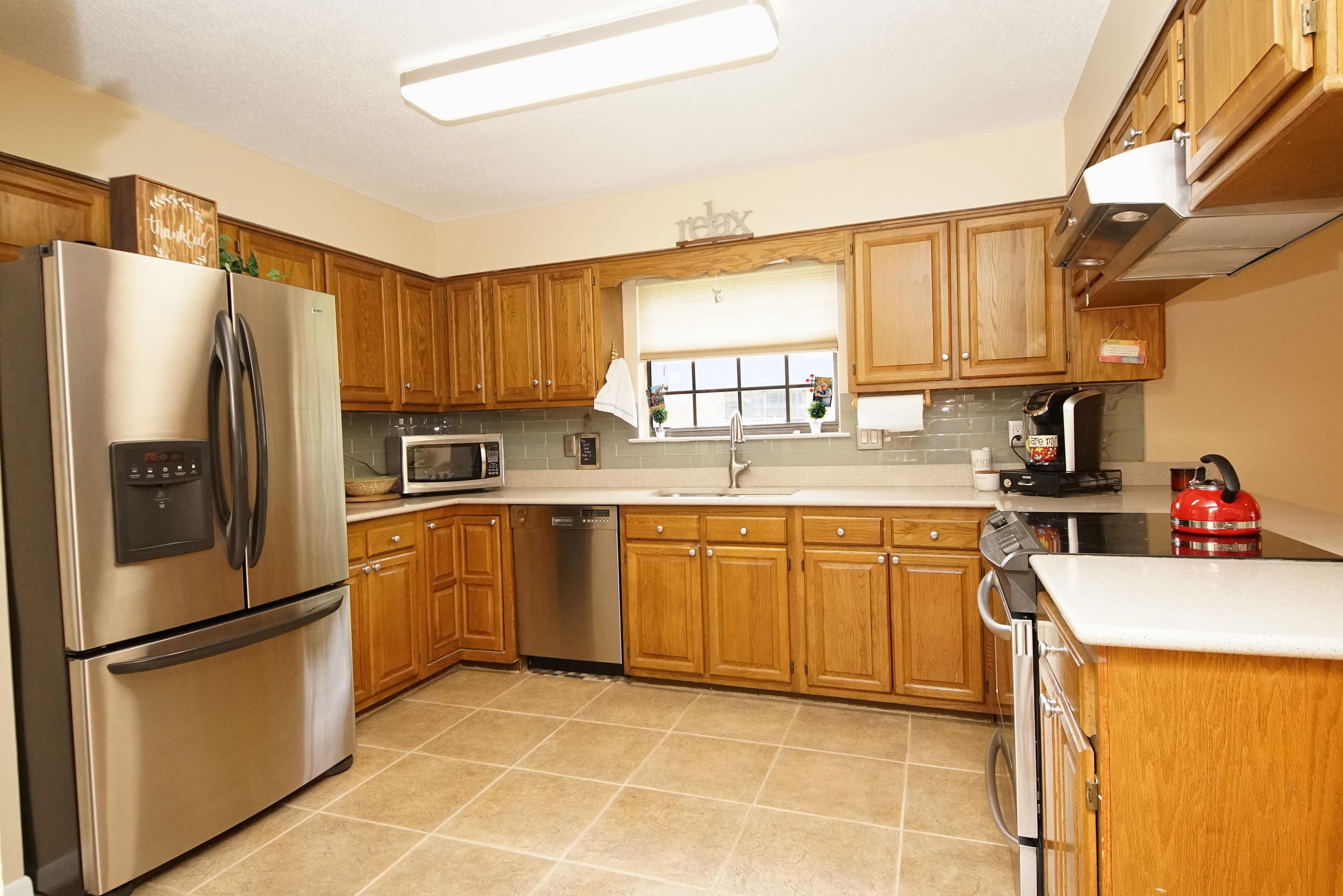 MARY ESTHER MANOR 1ST ADDN - Residential