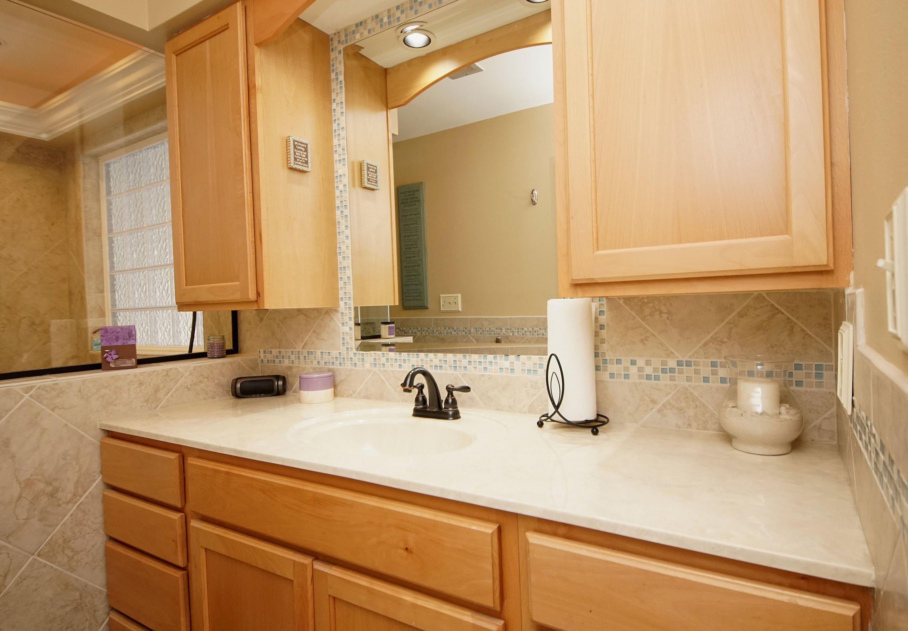 MARY ESTHER MANOR 1ST ADDN - Residential