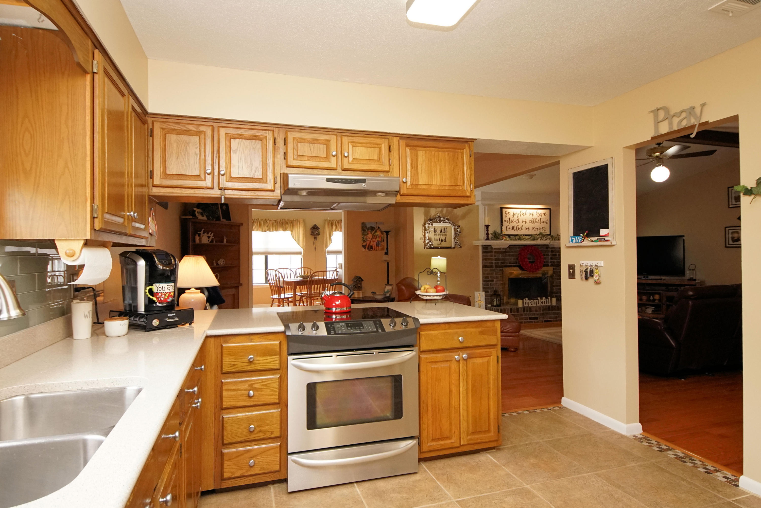 MARY ESTHER MANOR 1ST ADDN - Residential