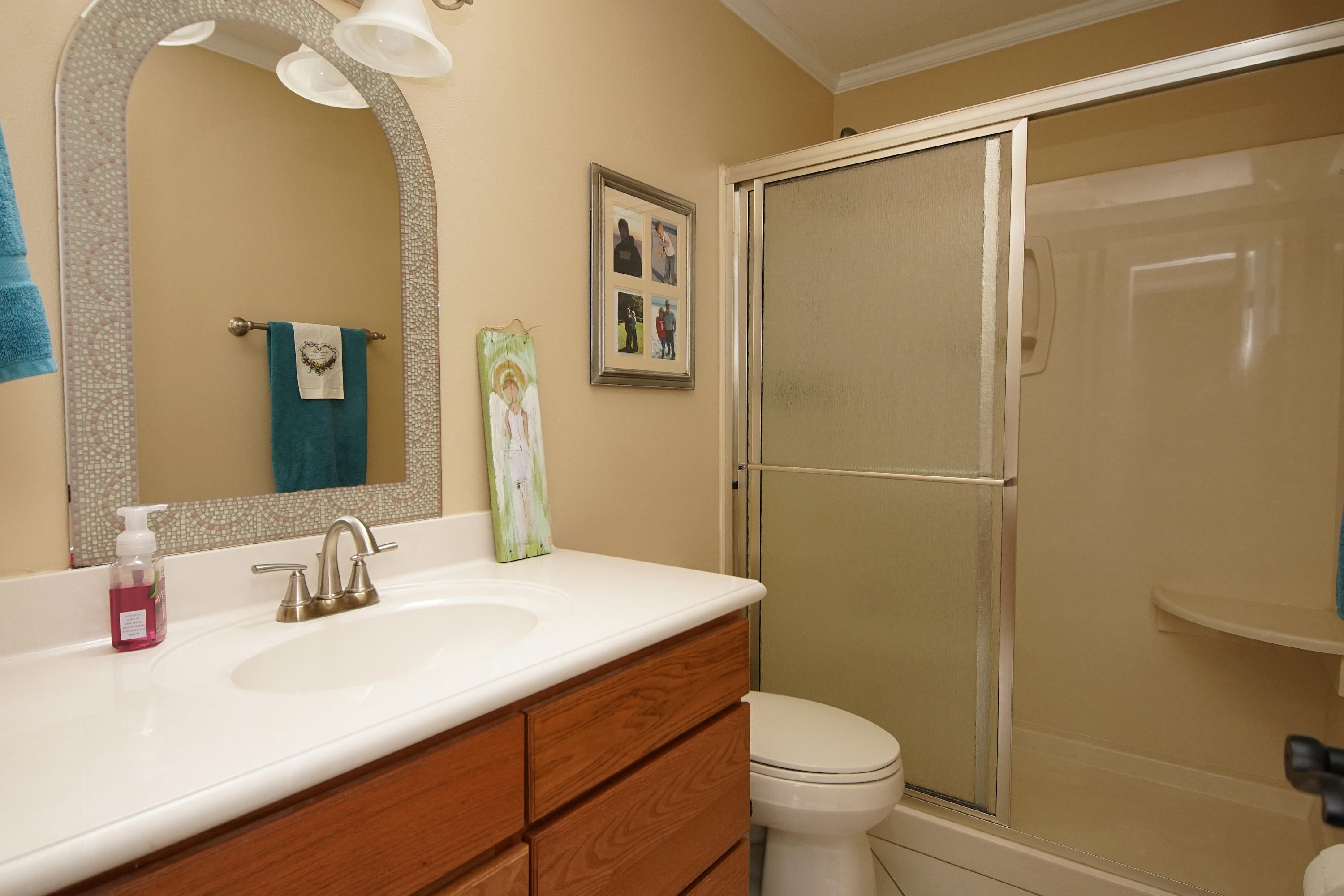 MARY ESTHER MANOR 1ST ADDN - Residential