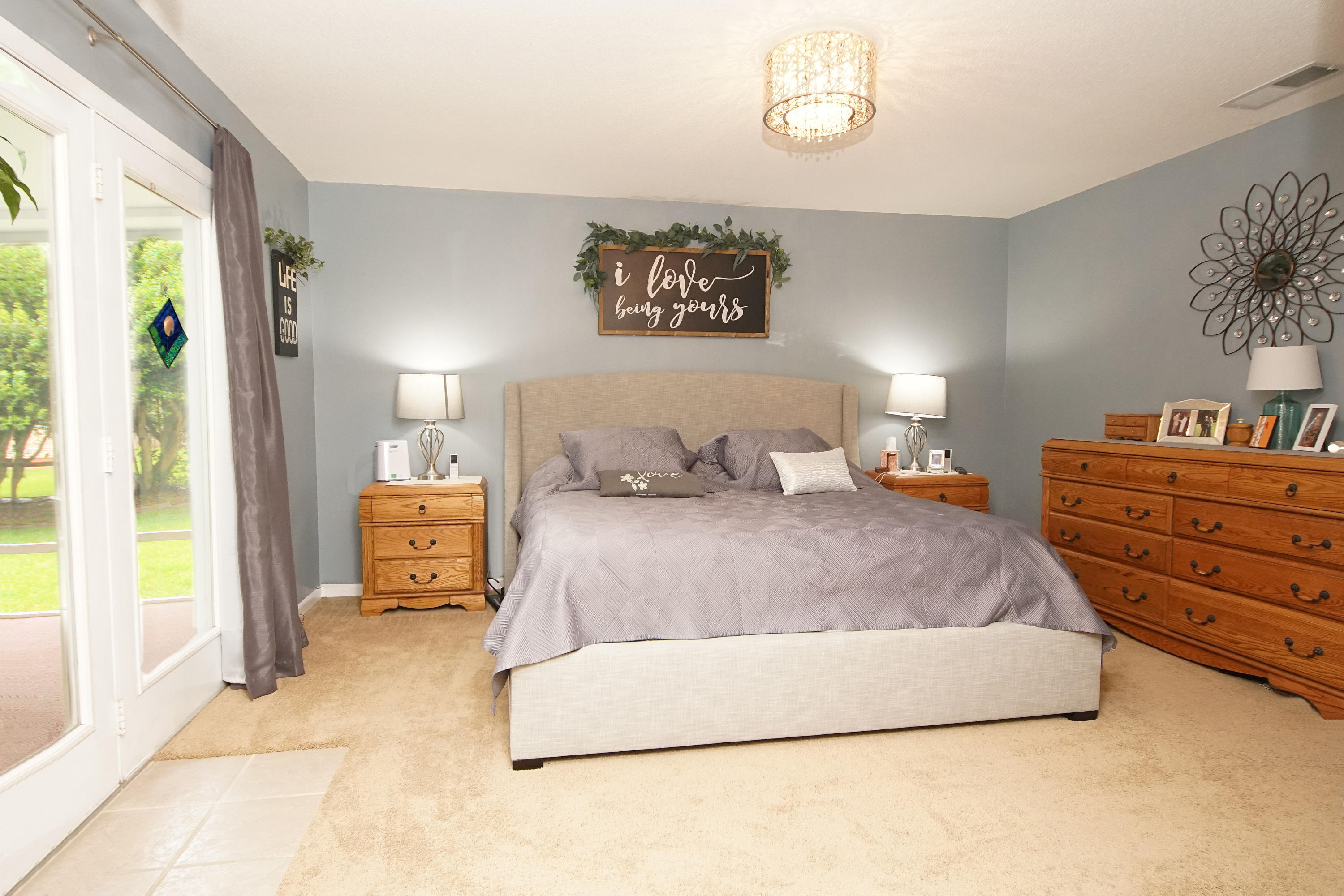 MARY ESTHER MANOR 1ST ADDN - Residential