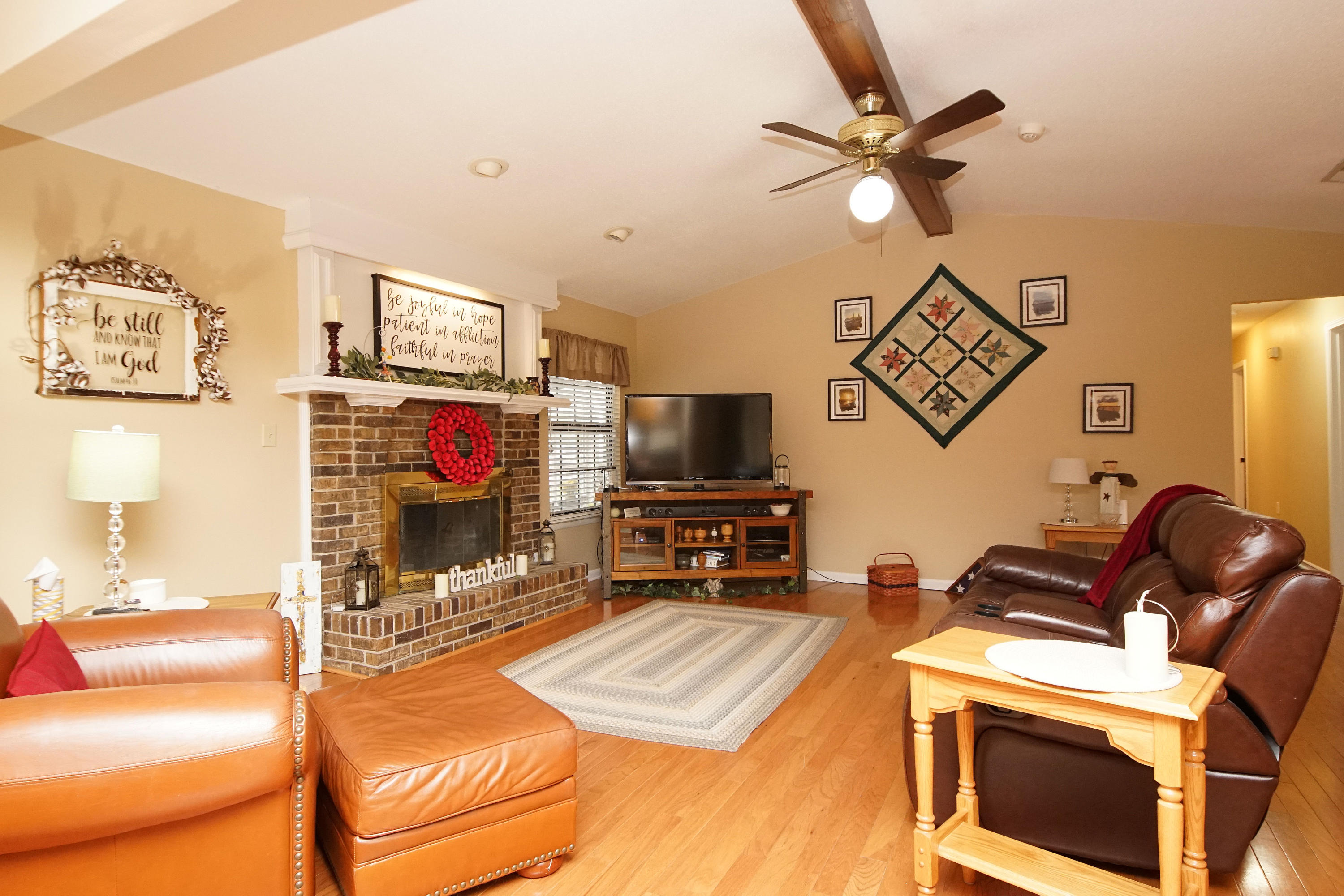 MARY ESTHER MANOR 1ST ADDN - Residential