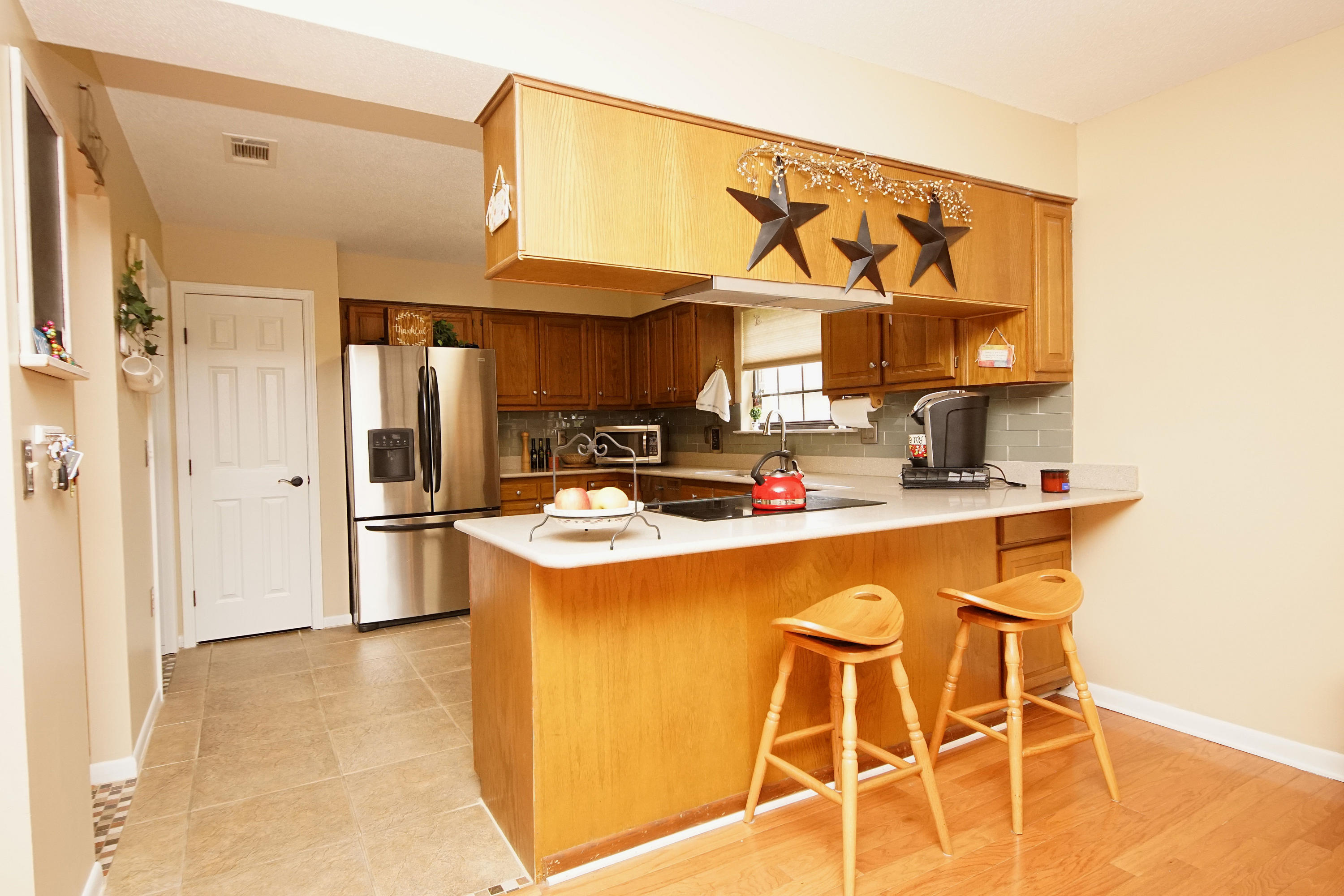 MARY ESTHER MANOR 1ST ADDN - Residential