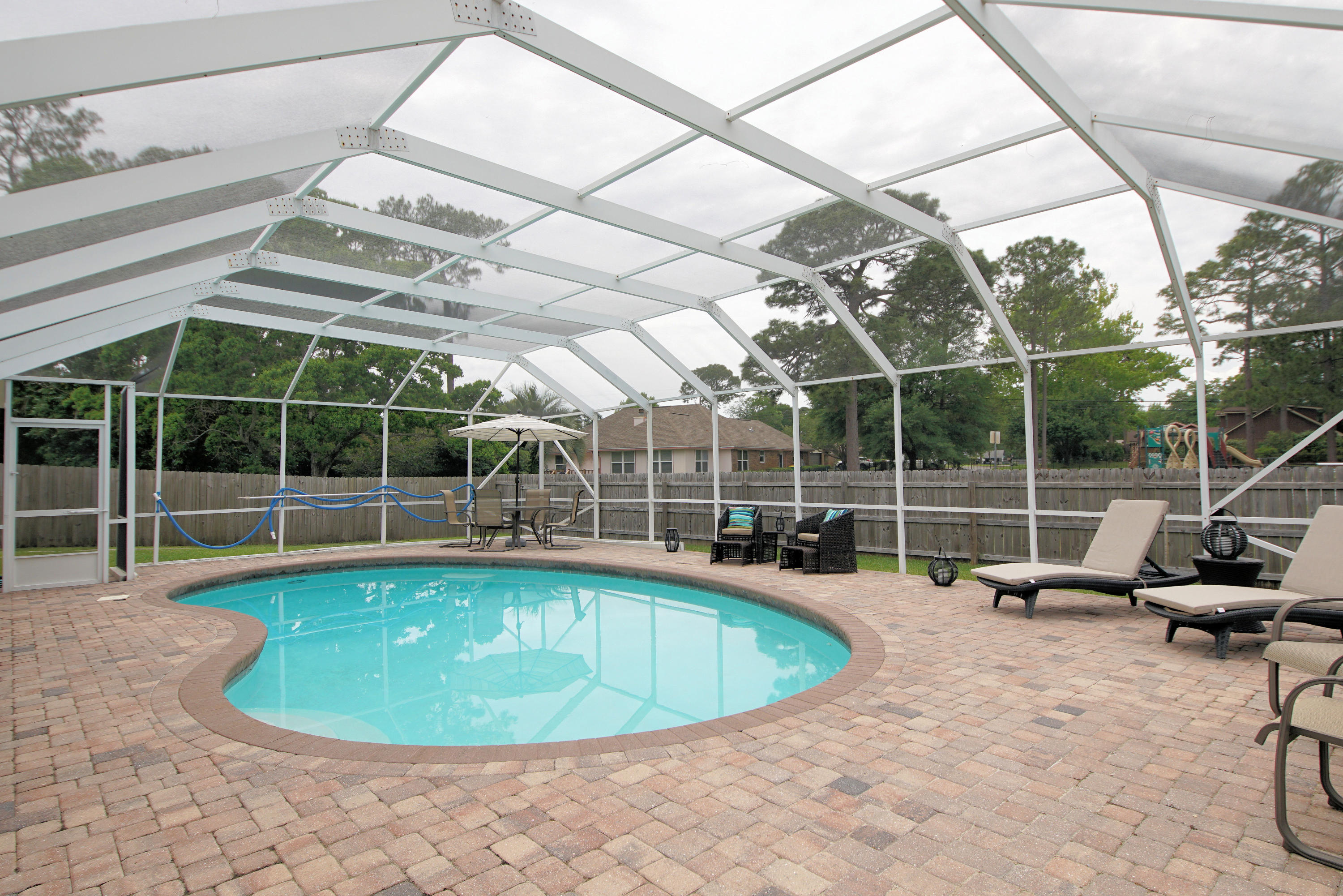 MARY ESTHER MANOR 1ST ADDN - Residential