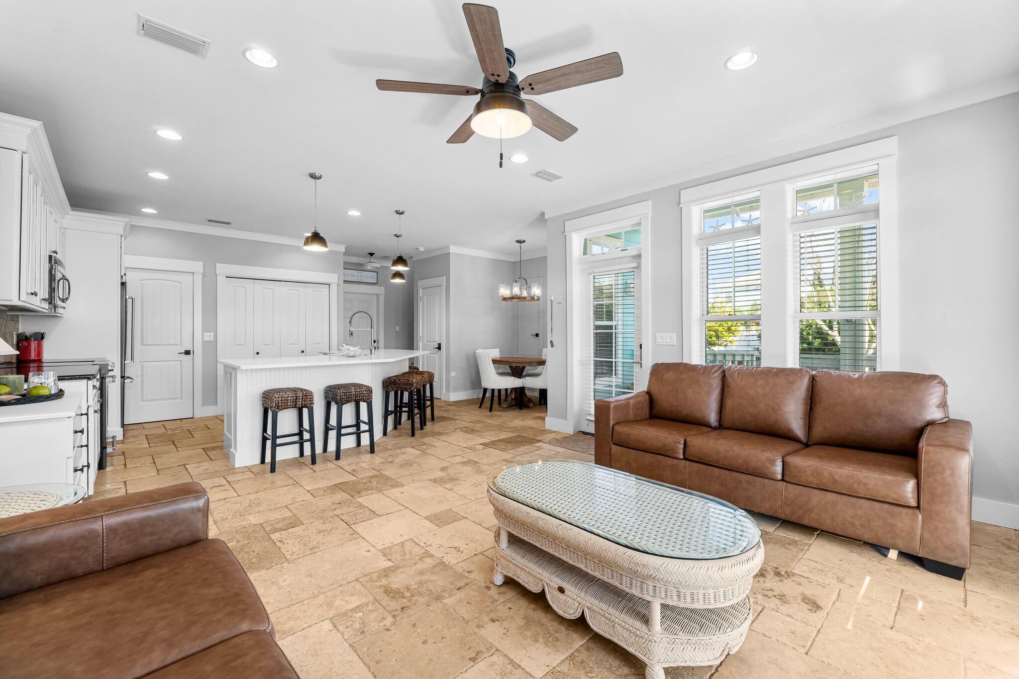 EMERALD WATERS VILLAGE - Residential