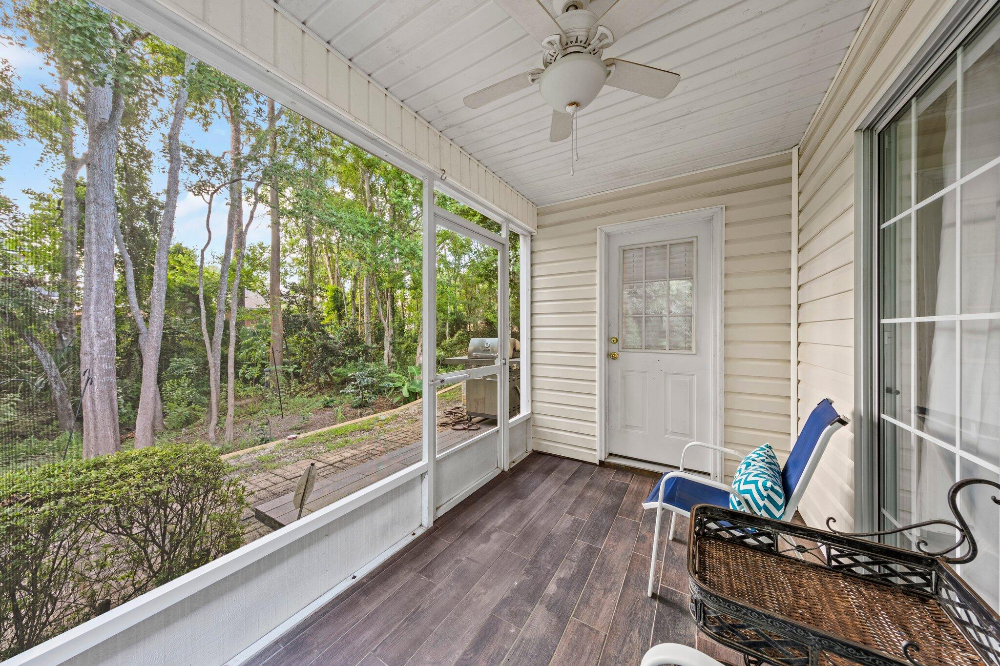 NORTHRIDGE - Residential