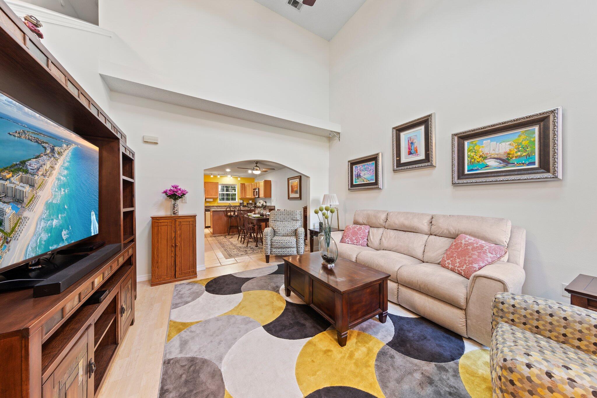 NORTHRIDGE - Residential