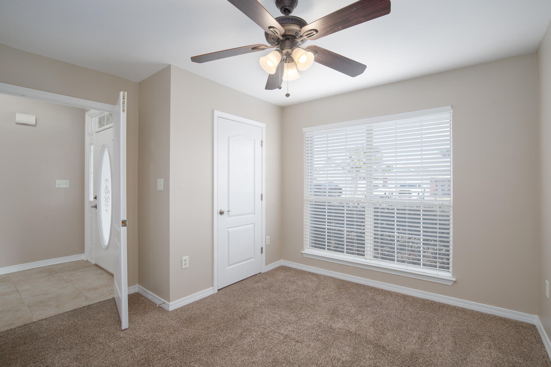 PARADISE RETREAT - Residential