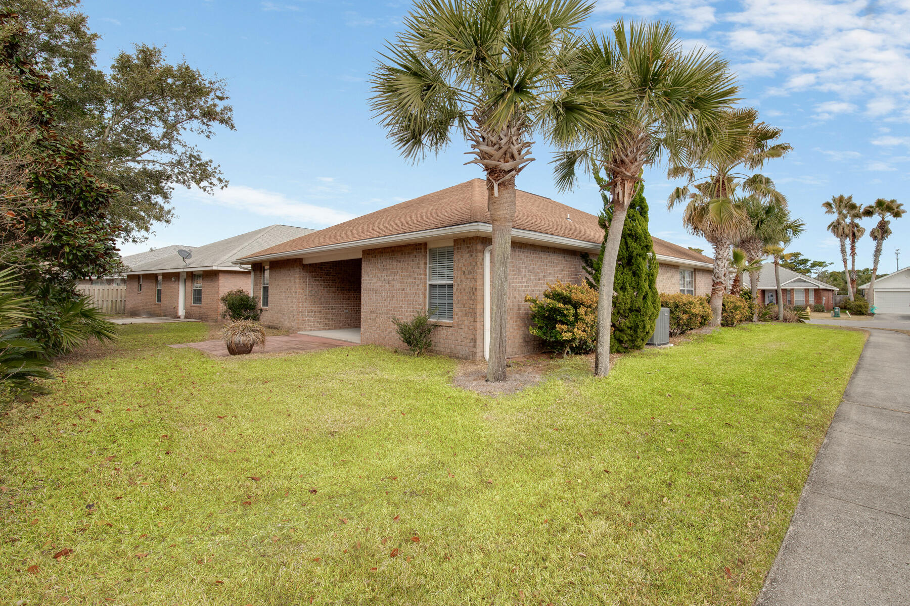 PARADISE RETREAT - Residential