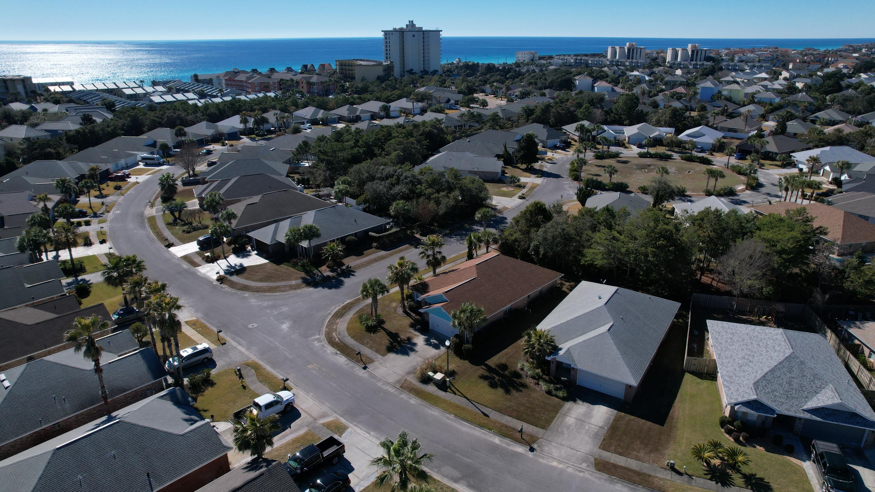 PARADISE RETREAT - Residential