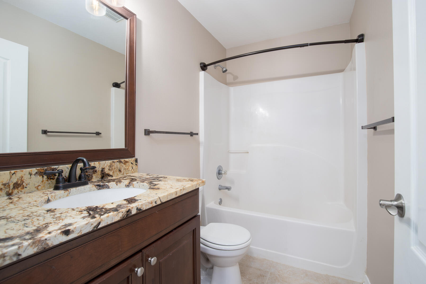 PARADISE RETREAT - Residential