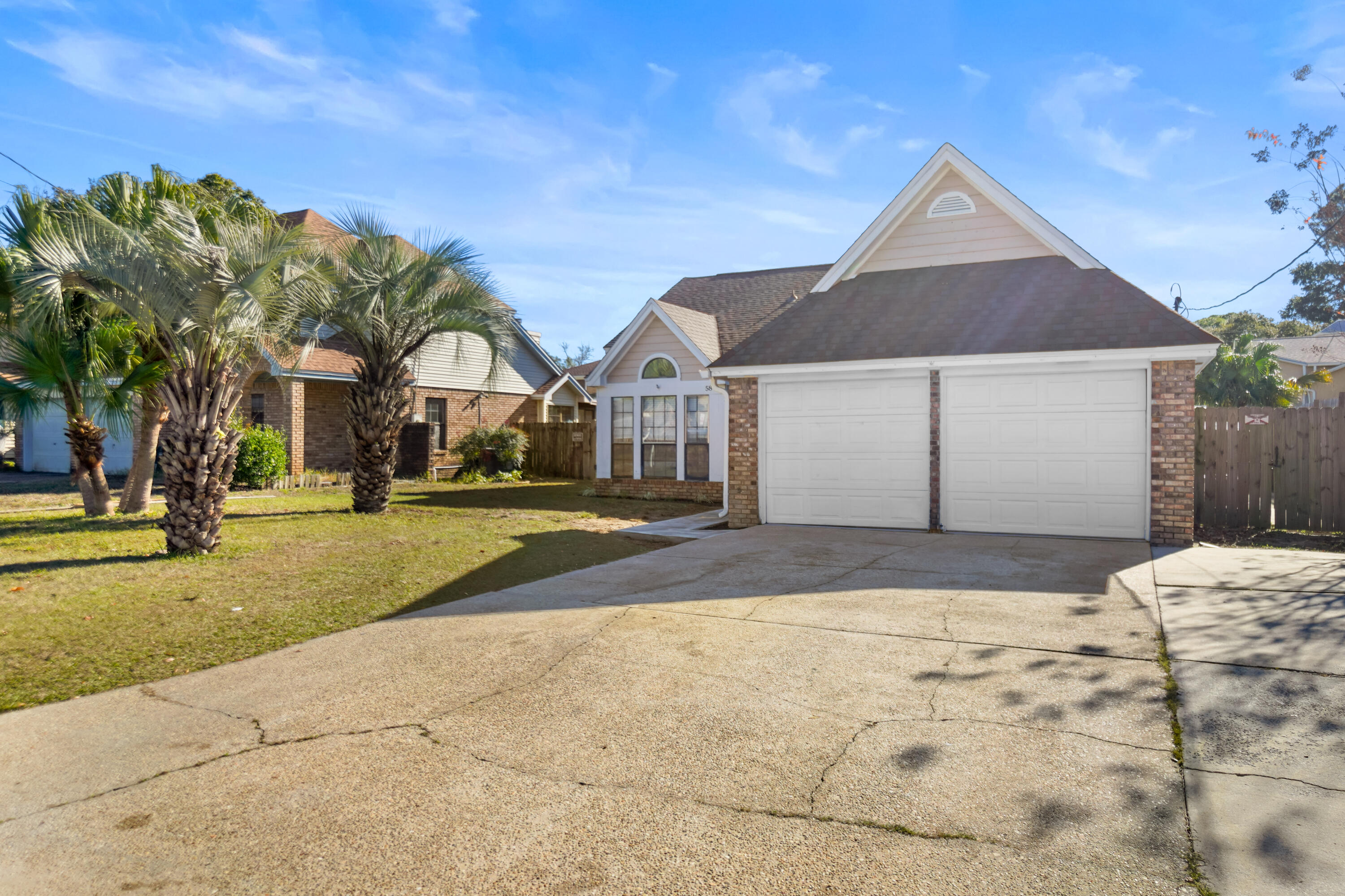 GLENOAKS - Residential