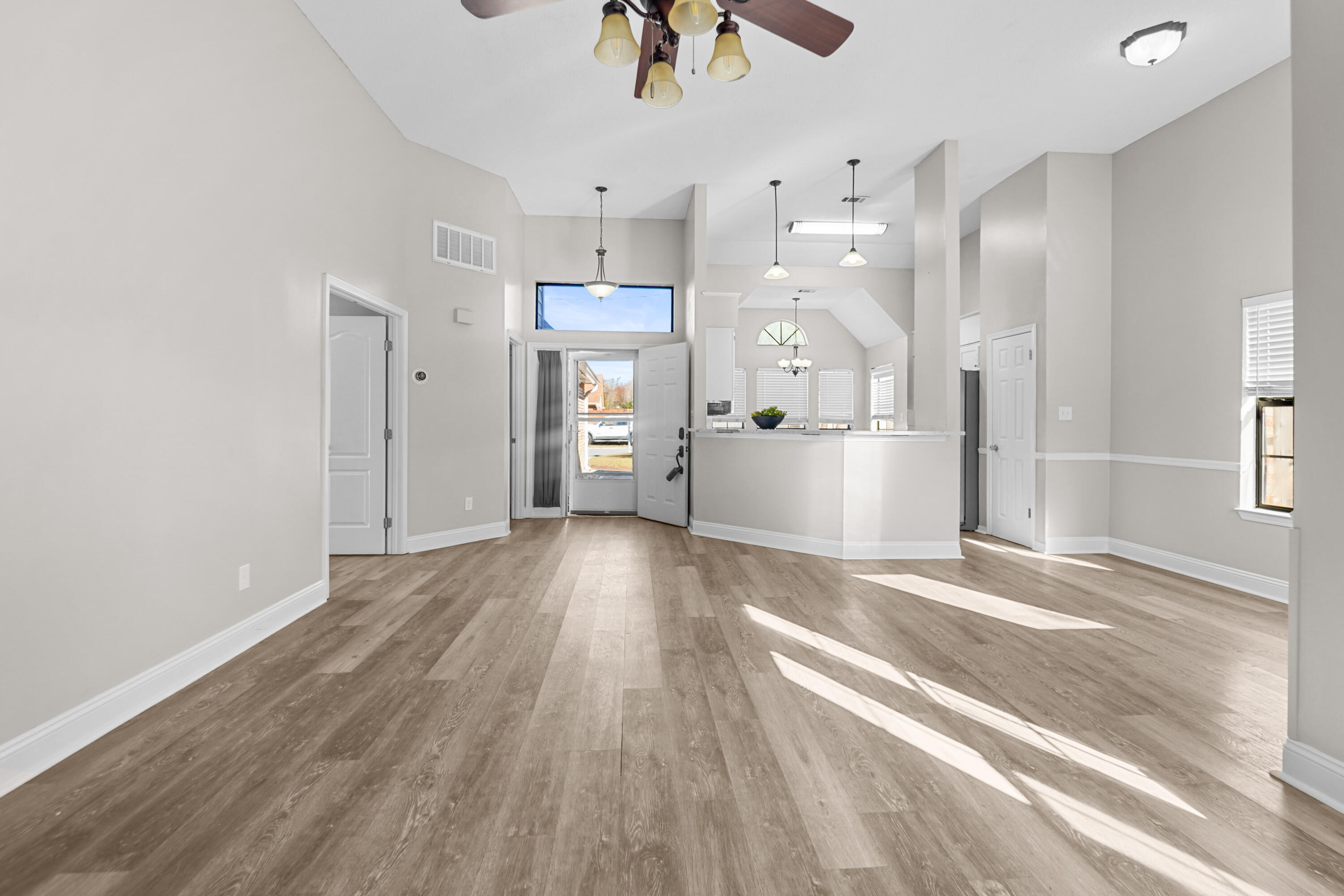 GLENOAKS - Residential