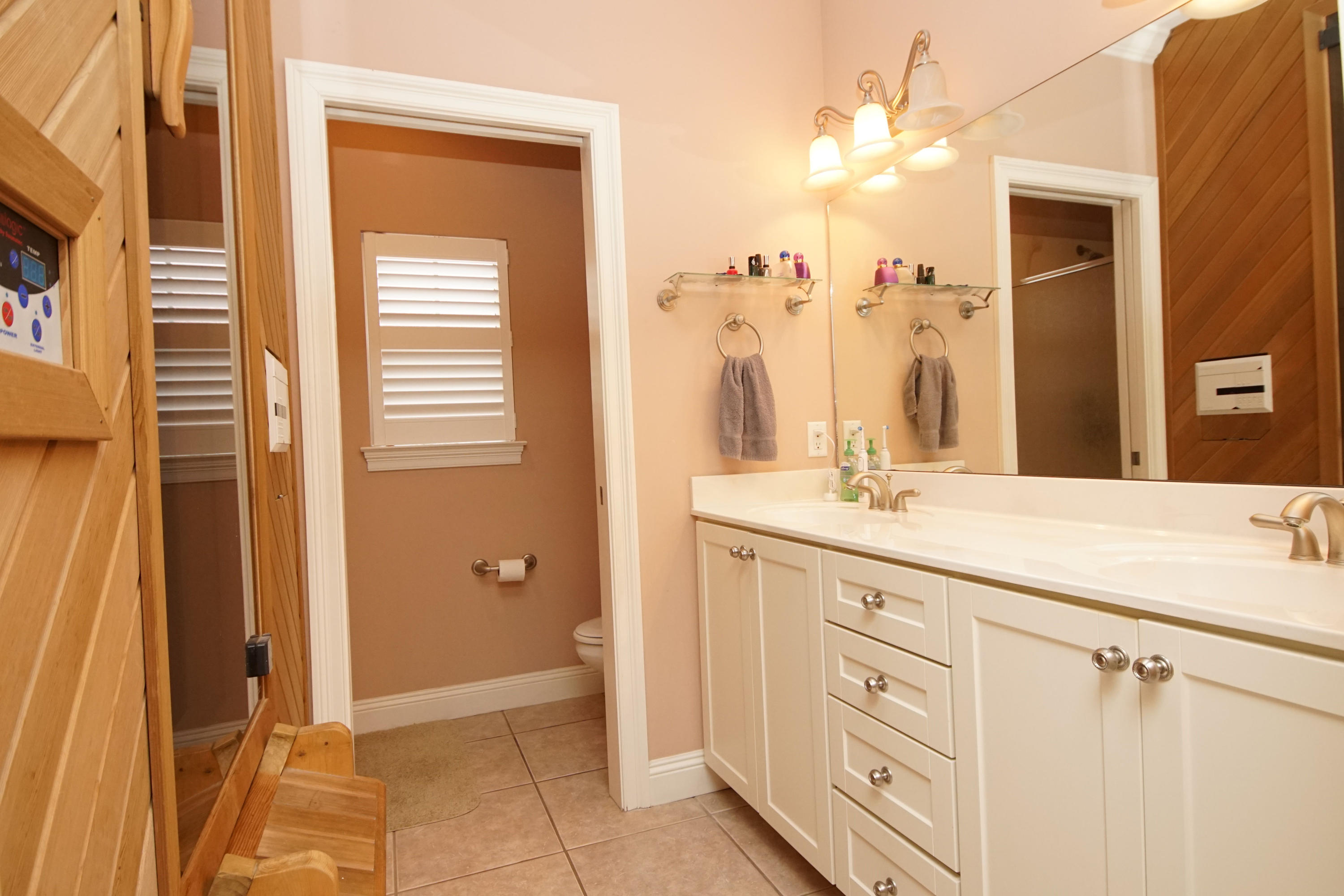 MEDITERRANEAN VILLAGE AT BLUEWATER BAY - Residential