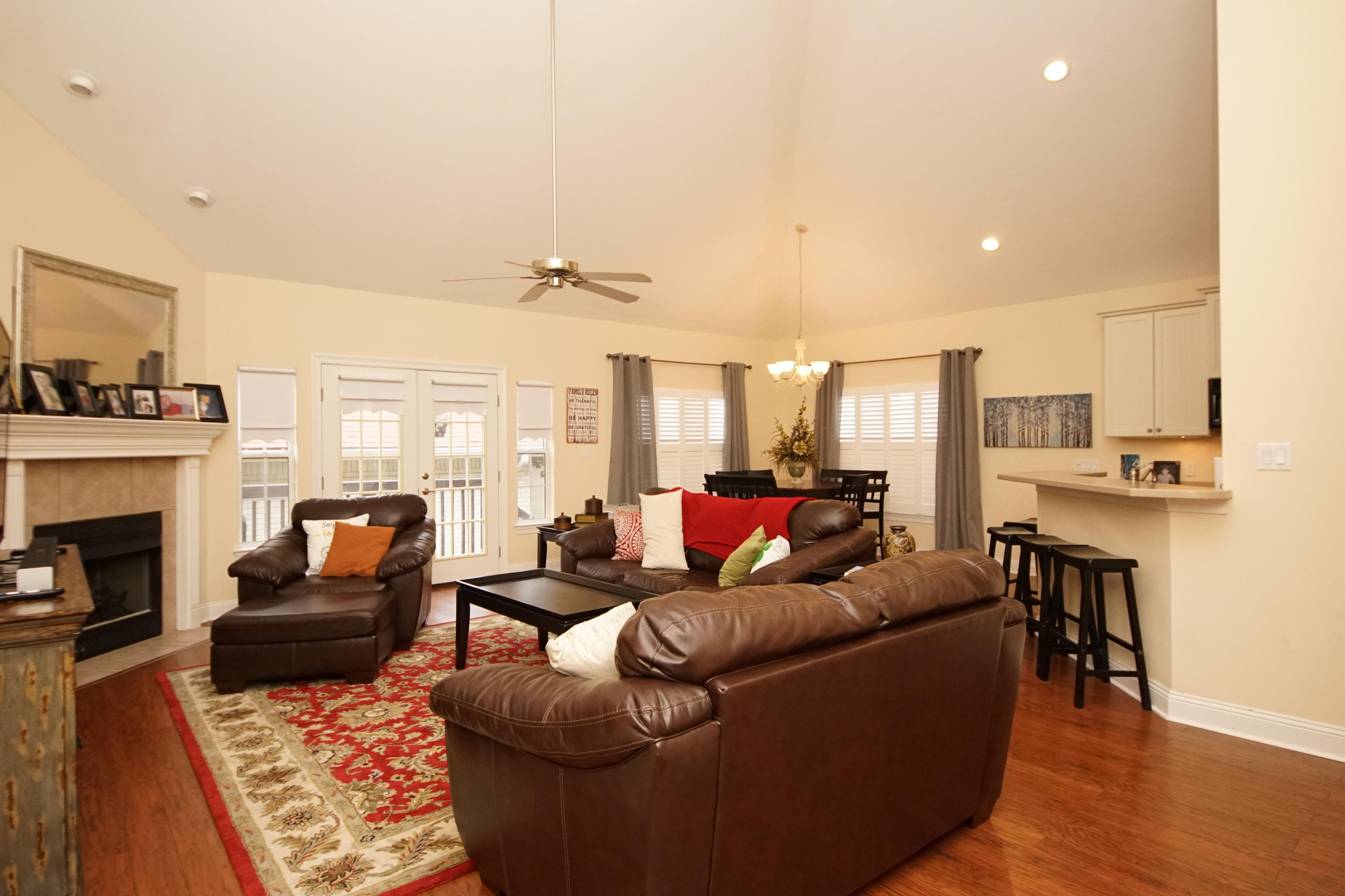 MEDITERRANEAN VILLAGE AT BLUEWATER BAY - Residential