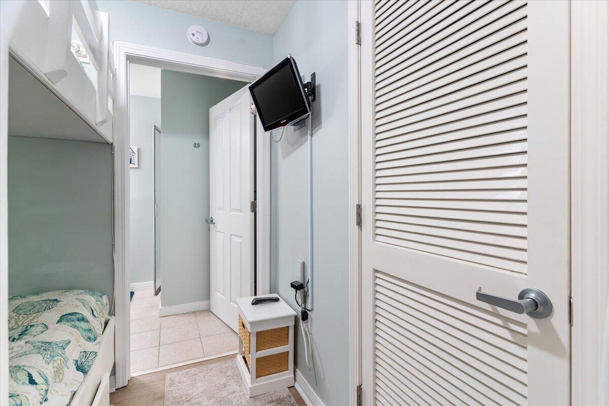 DESTIN WEST BEACH & BAY RESORT-GULFSIDE - Residential