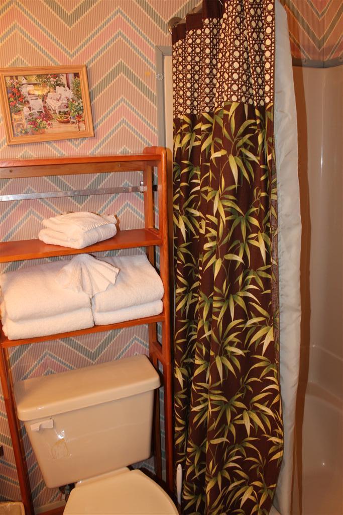 PIRATES BAY PH 1 - Residential