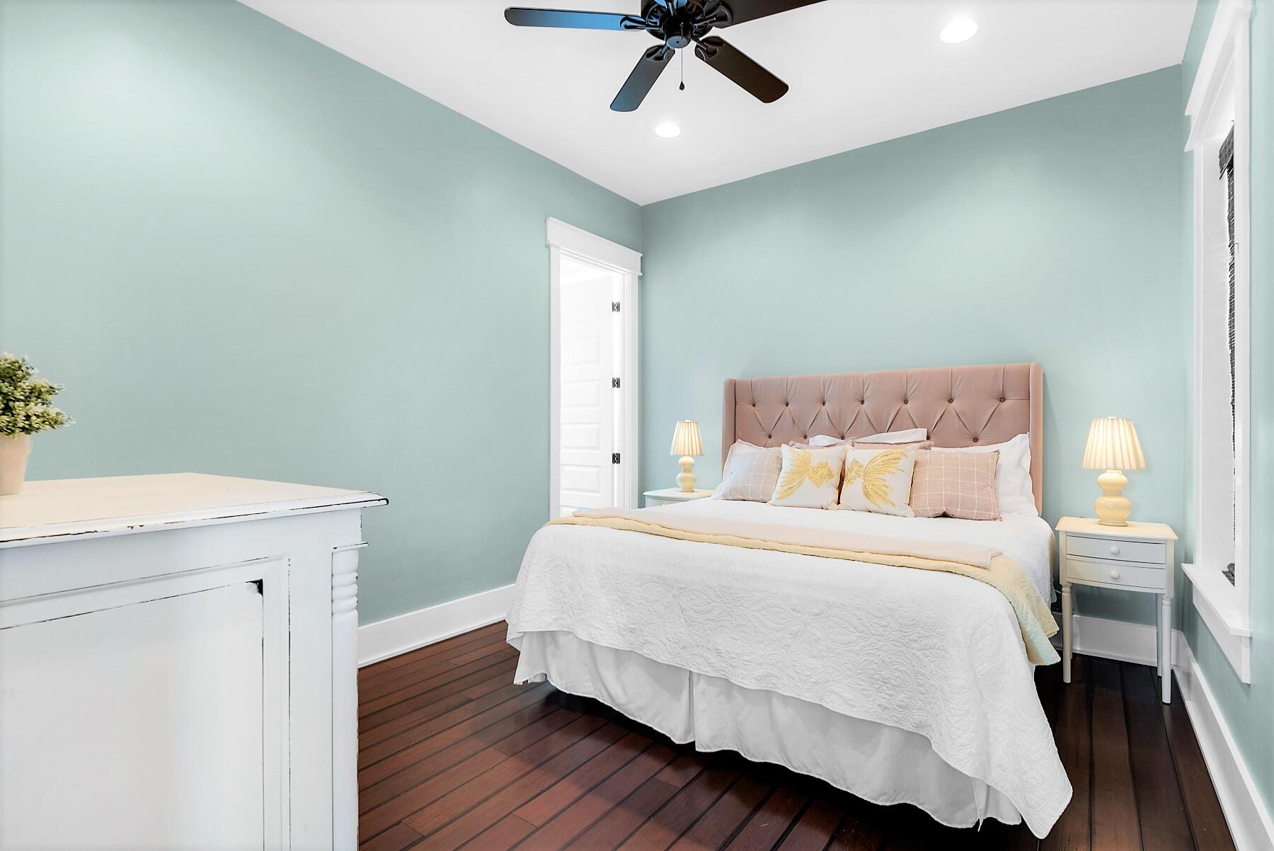 CRYSTAL BEACH - Residential