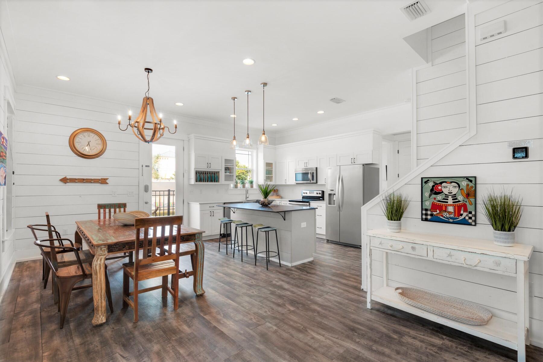 CRYSTAL BEACH - Residential