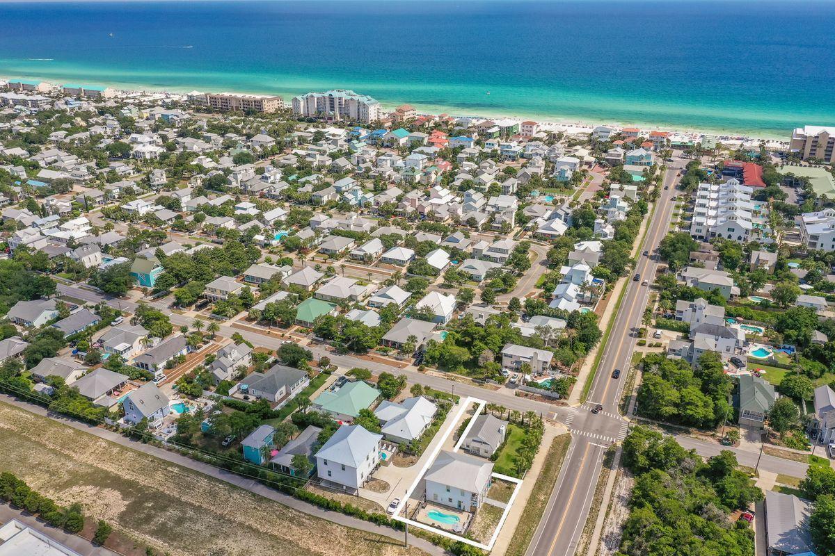 CRYSTAL BEACH - Residential