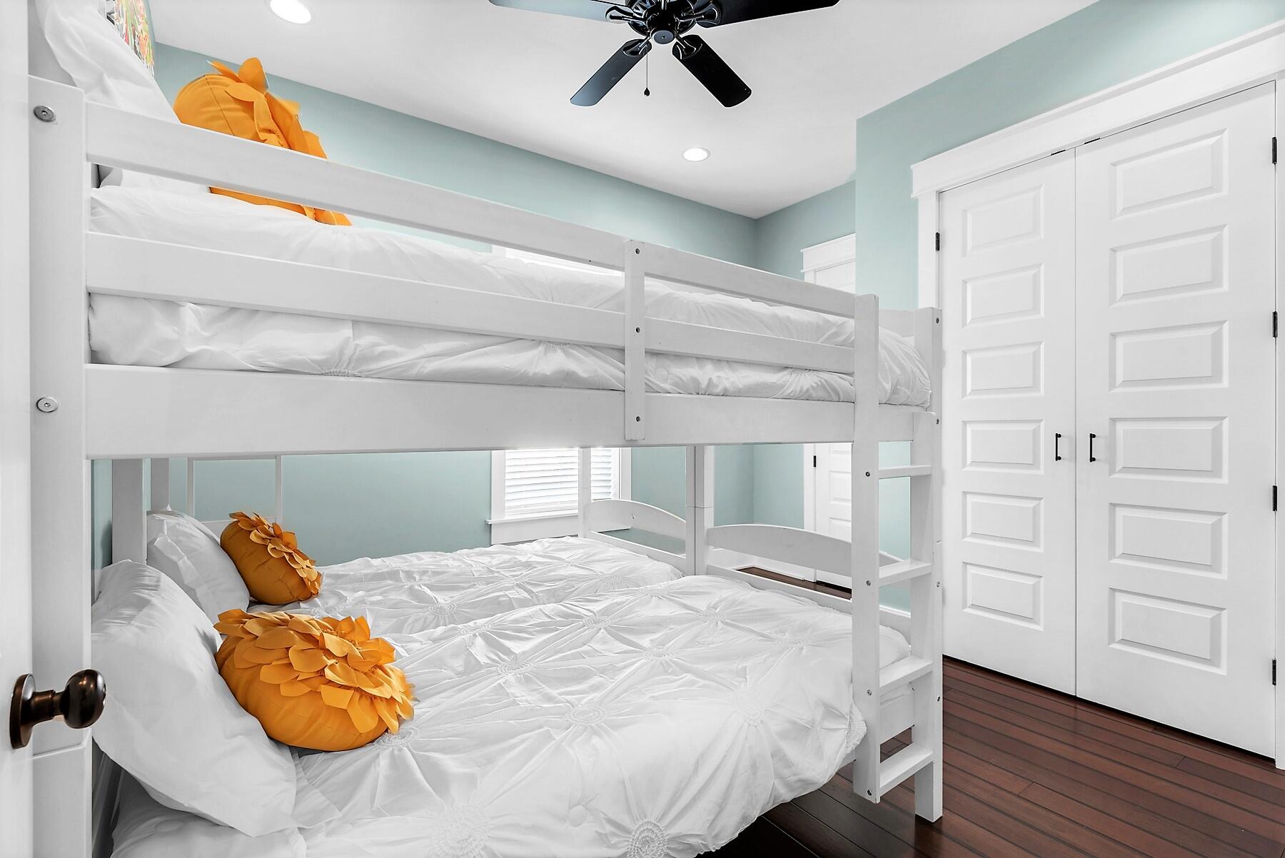 CRYSTAL BEACH - Residential