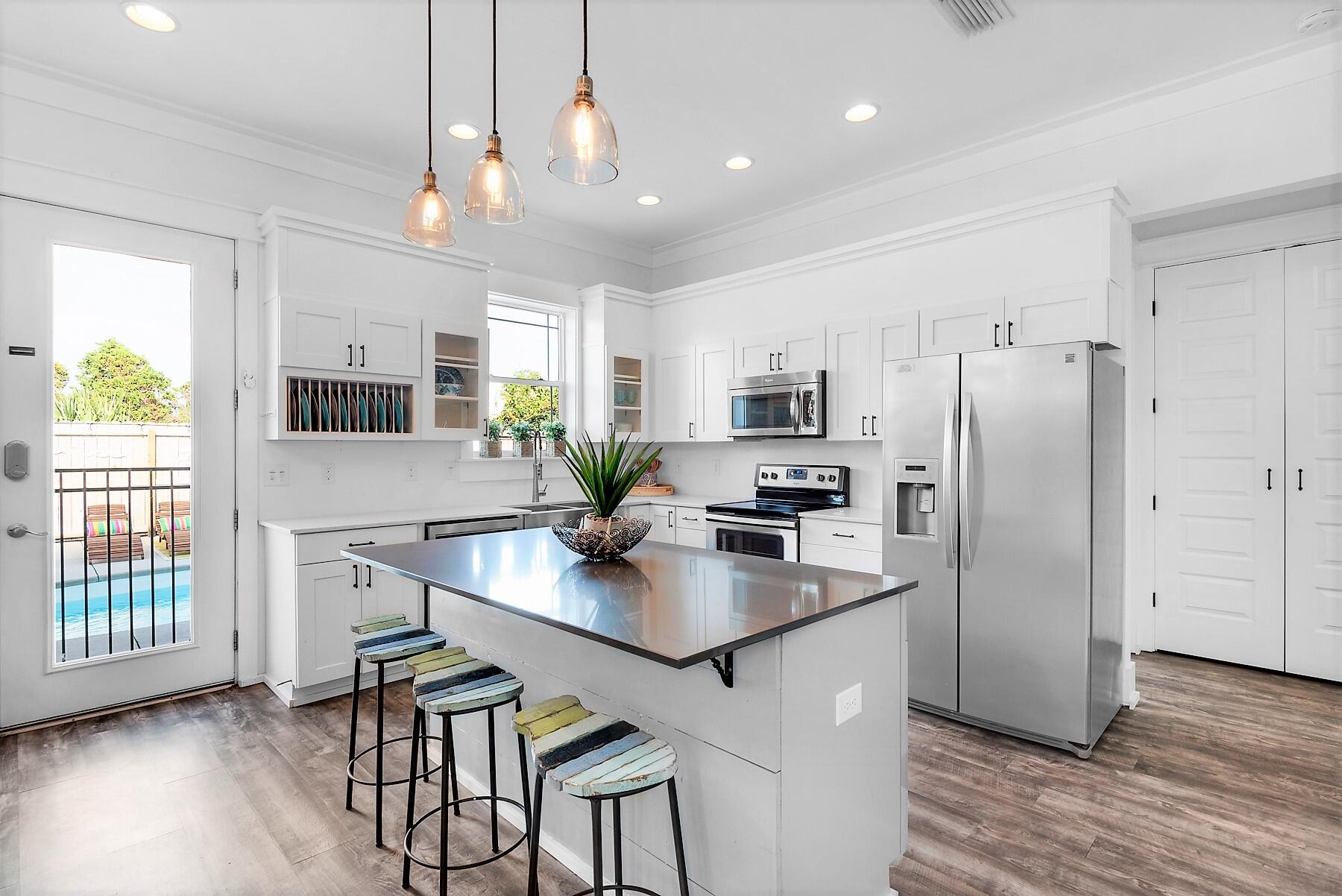 CRYSTAL BEACH - Residential