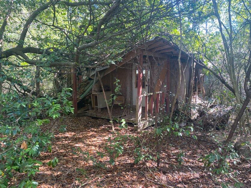 NO RECORDED SUBDIVISION - Residential