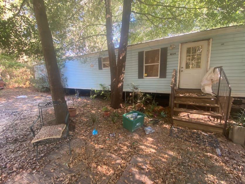 NO RECORDED SUBDIVISION - Residential
