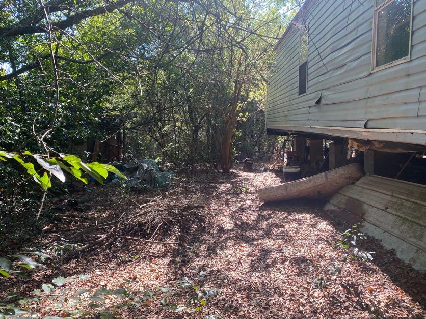 NO RECORDED SUBDIVISION - Residential