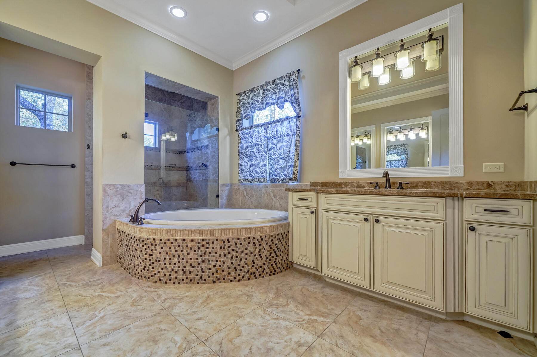 SWIFT CREEK PH VI - Residential