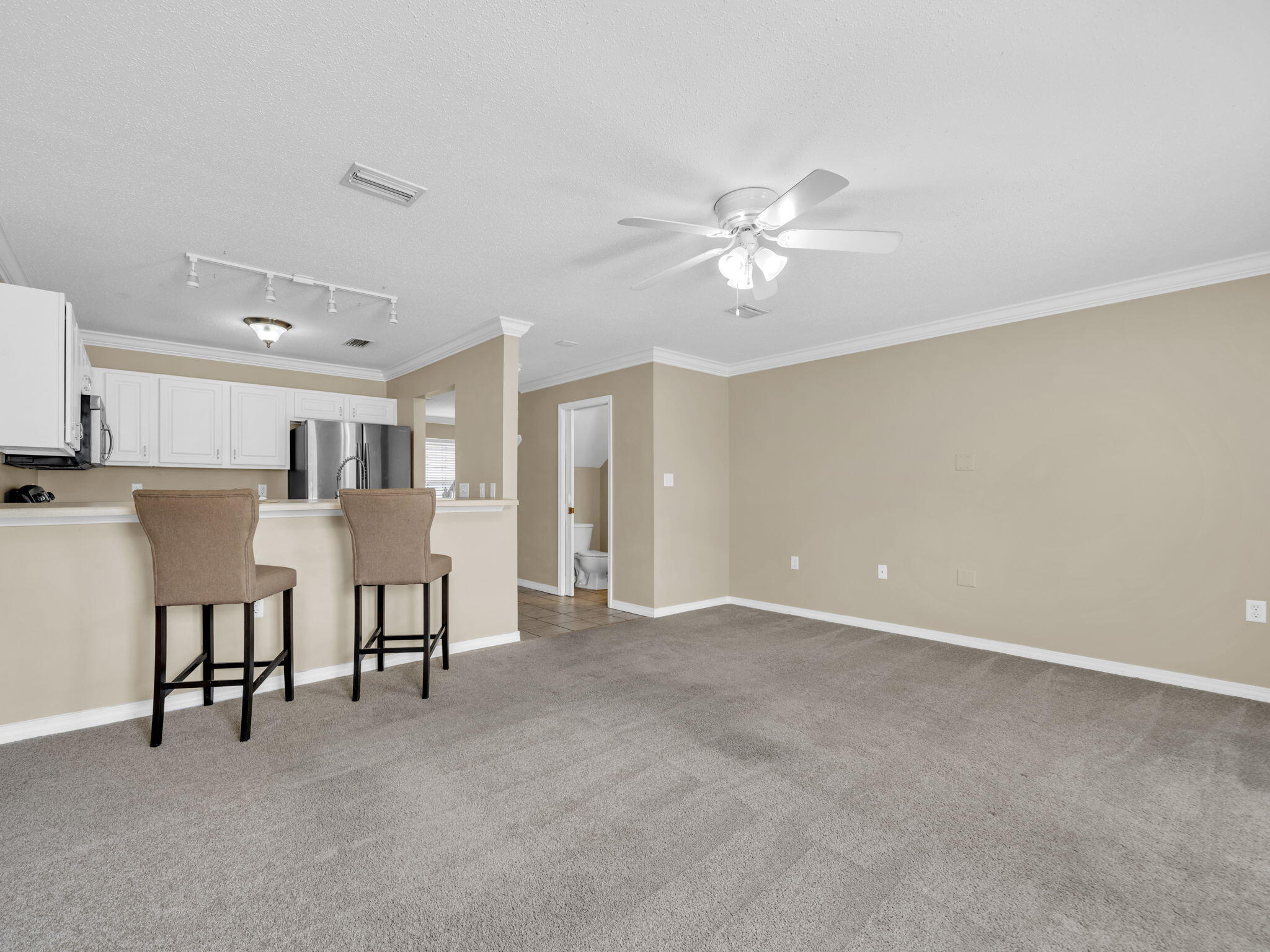 OAK PARK TOWNHOMES - Residential