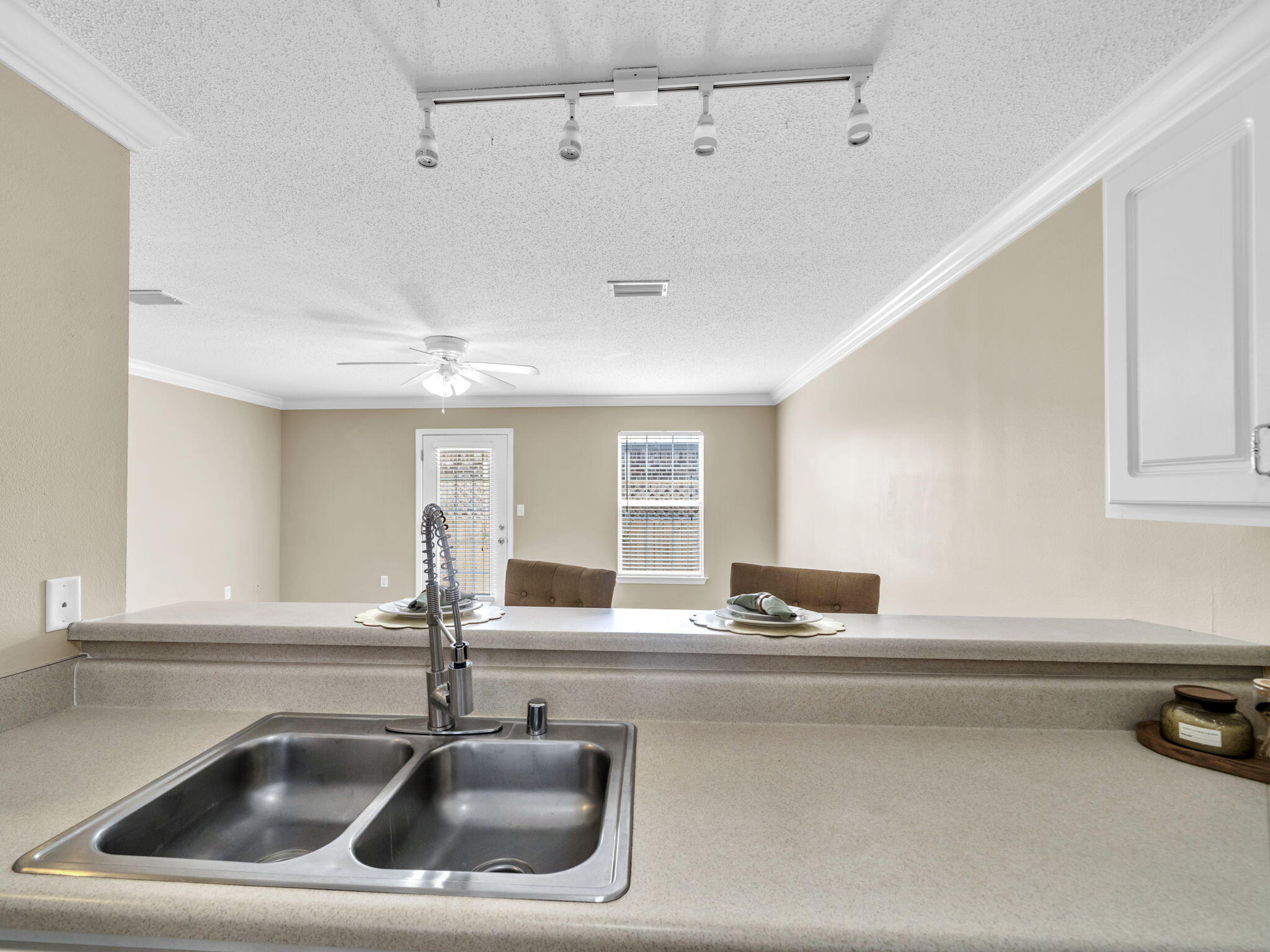 OAK PARK TOWNHOMES - Residential