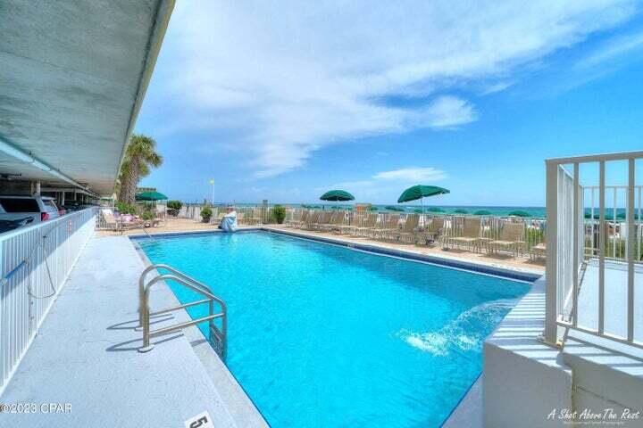 EMERALD ISLE - Residential