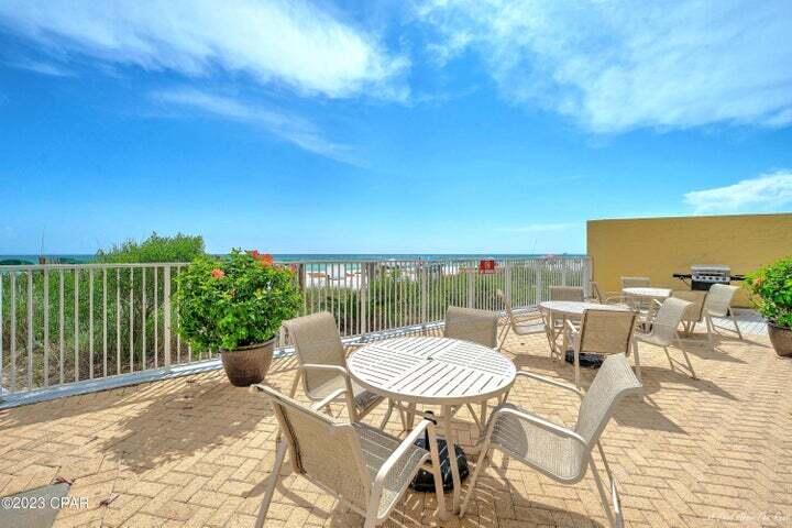 EMERALD ISLE - Residential