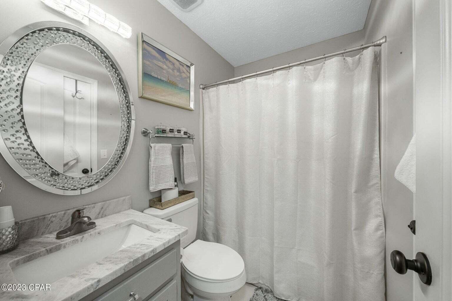 COLONY CLUB HARBOUR PH 2 - Residential