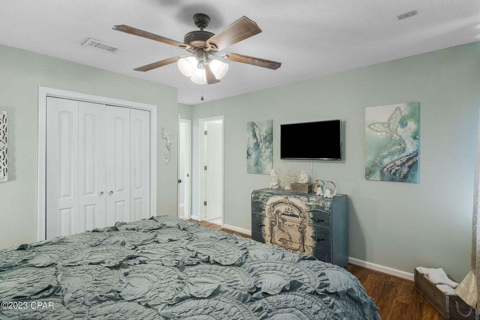 COLONY CLUB HARBOUR PH 2 - Residential