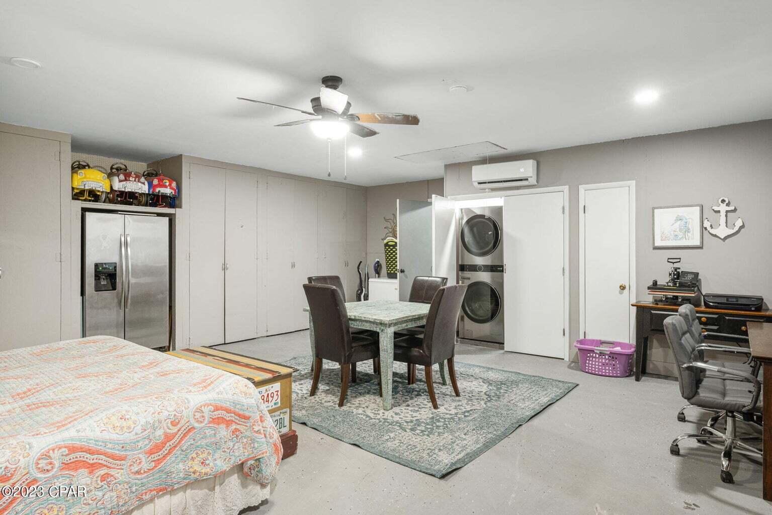 COLONY CLUB HARBOUR PH 2 - Residential