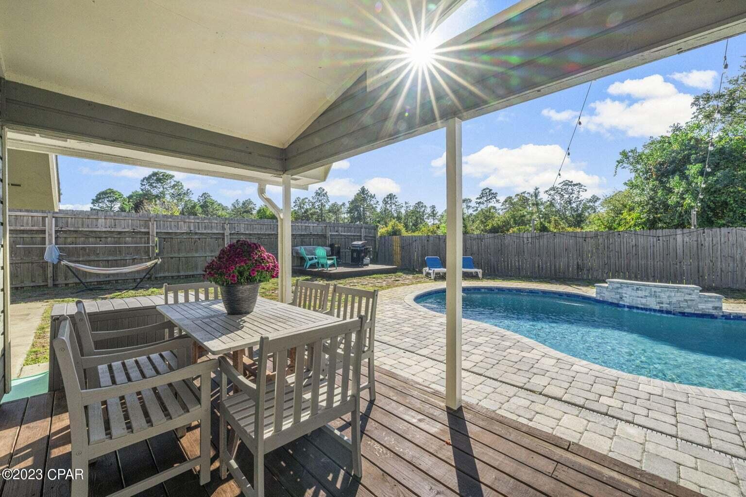 COLONY CLUB HARBOUR PH 2 - Residential