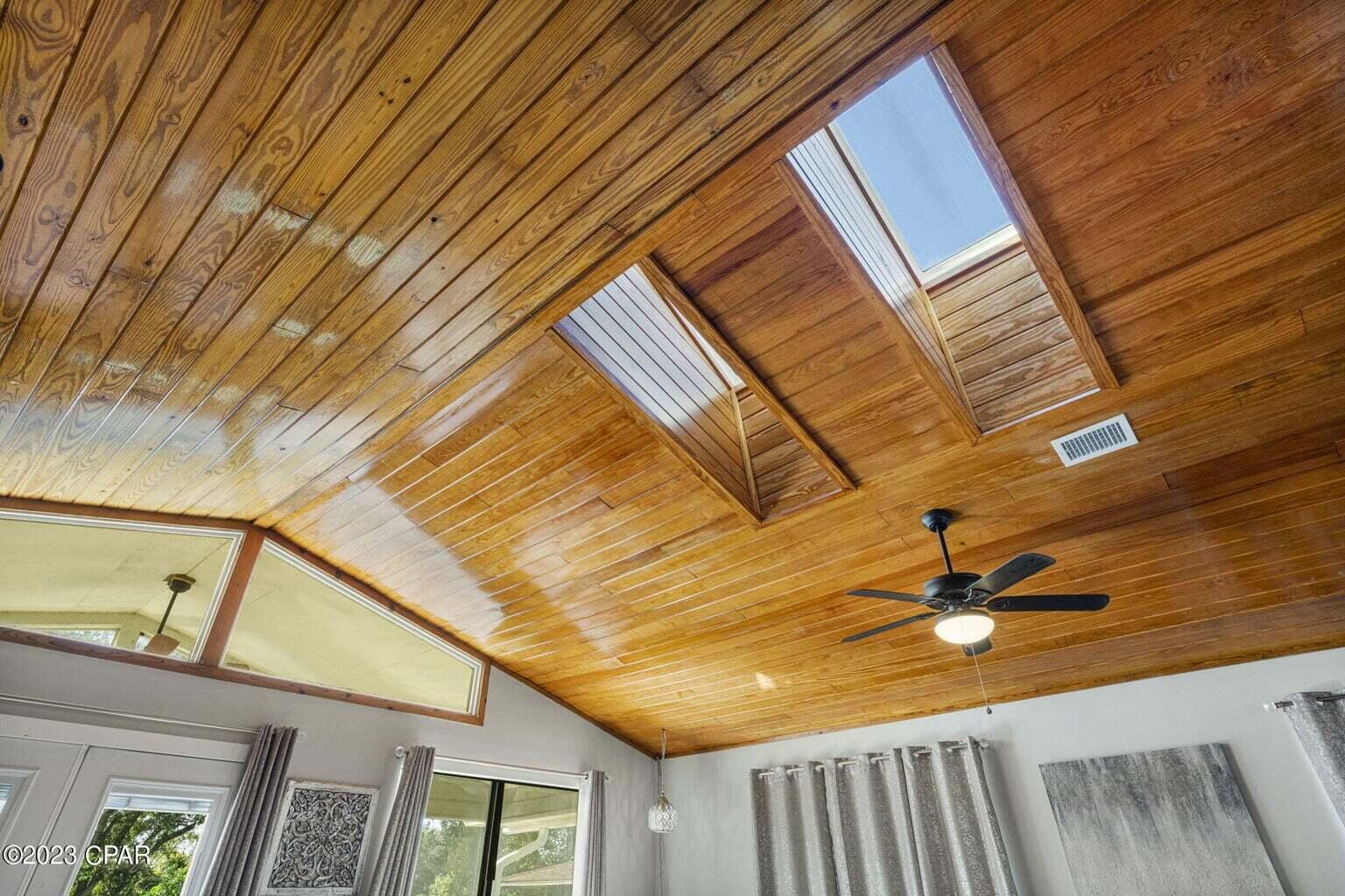 COLONY CLUB HARBOUR PH 2 - Residential