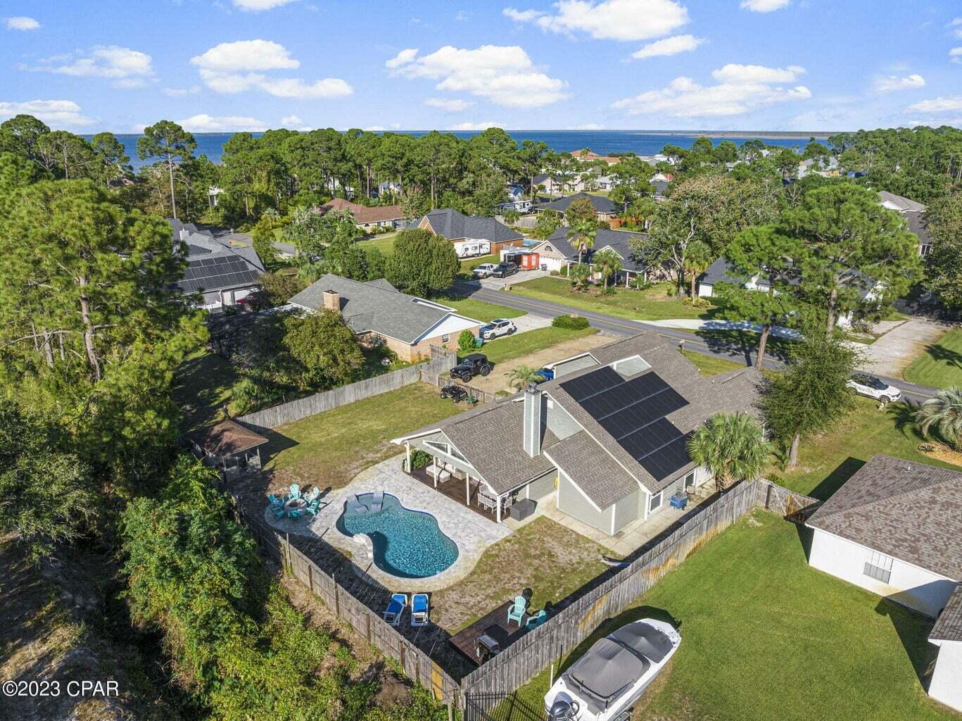 COLONY CLUB HARBOUR PH 2 - Residential