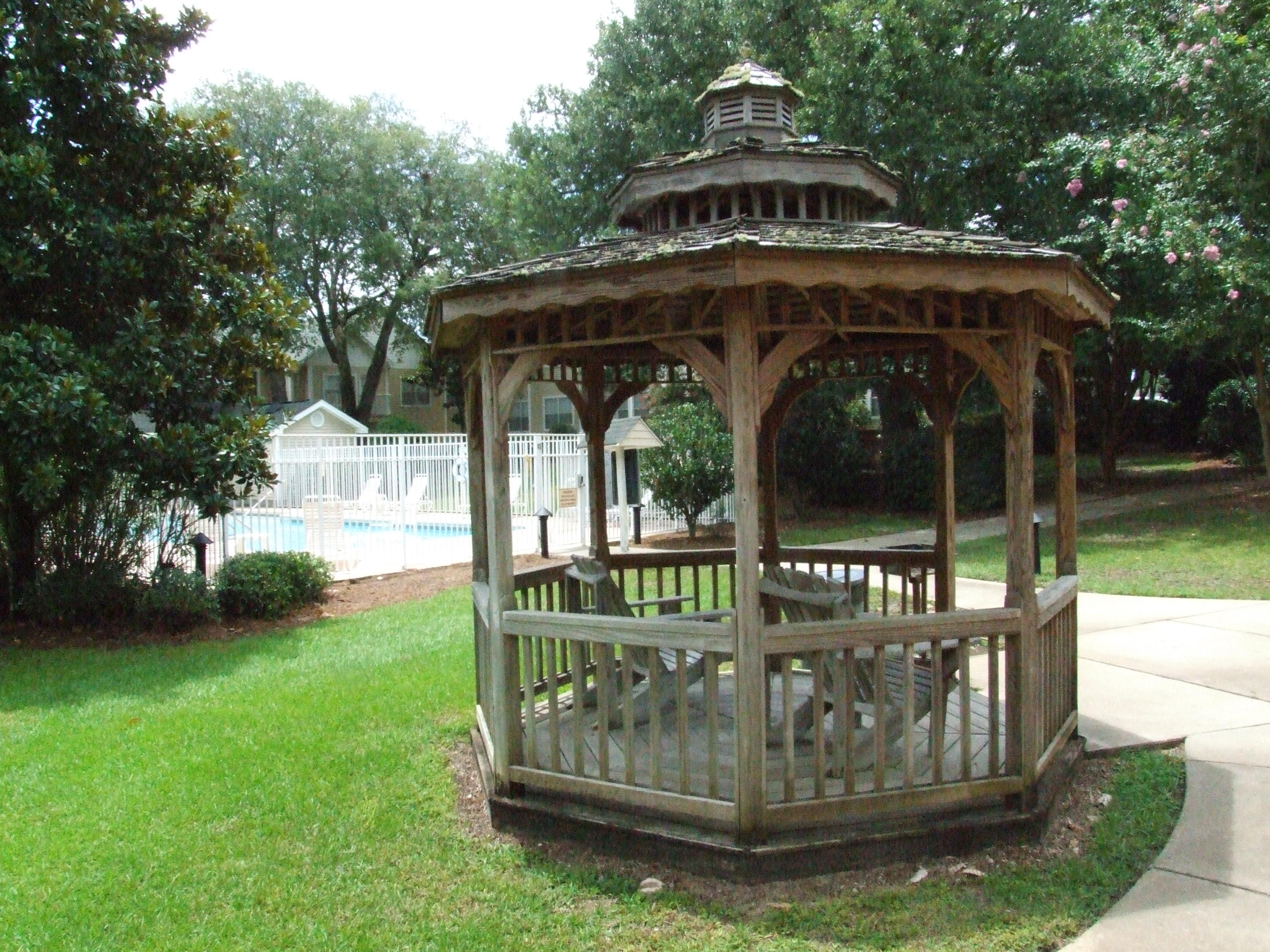 THE OAKS - Residential