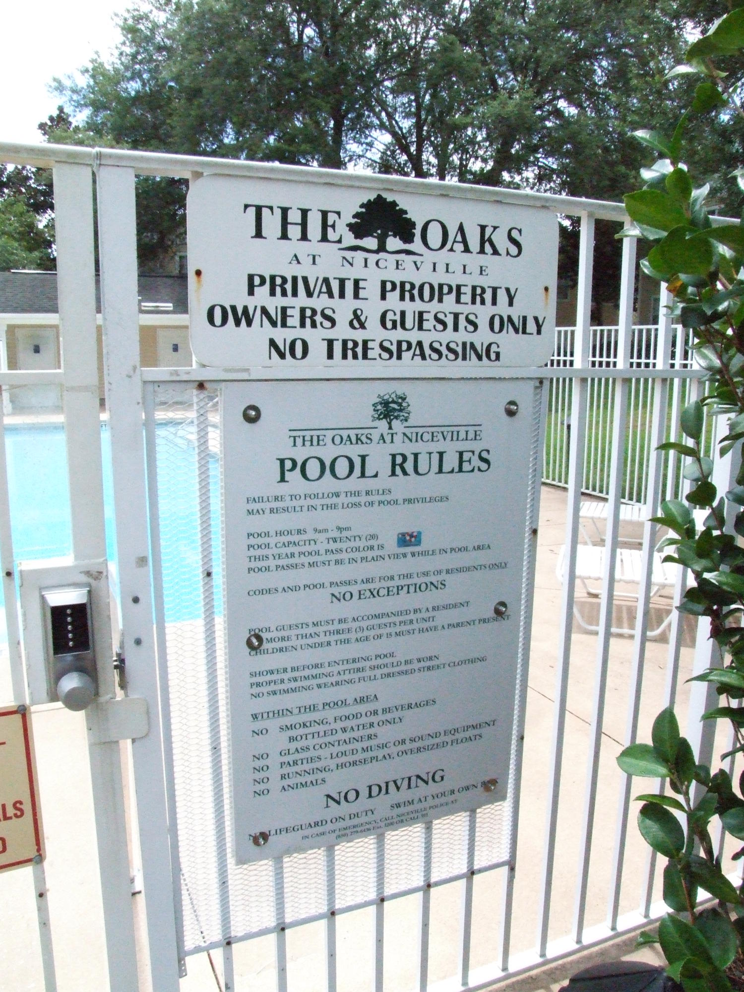 THE OAKS - Residential