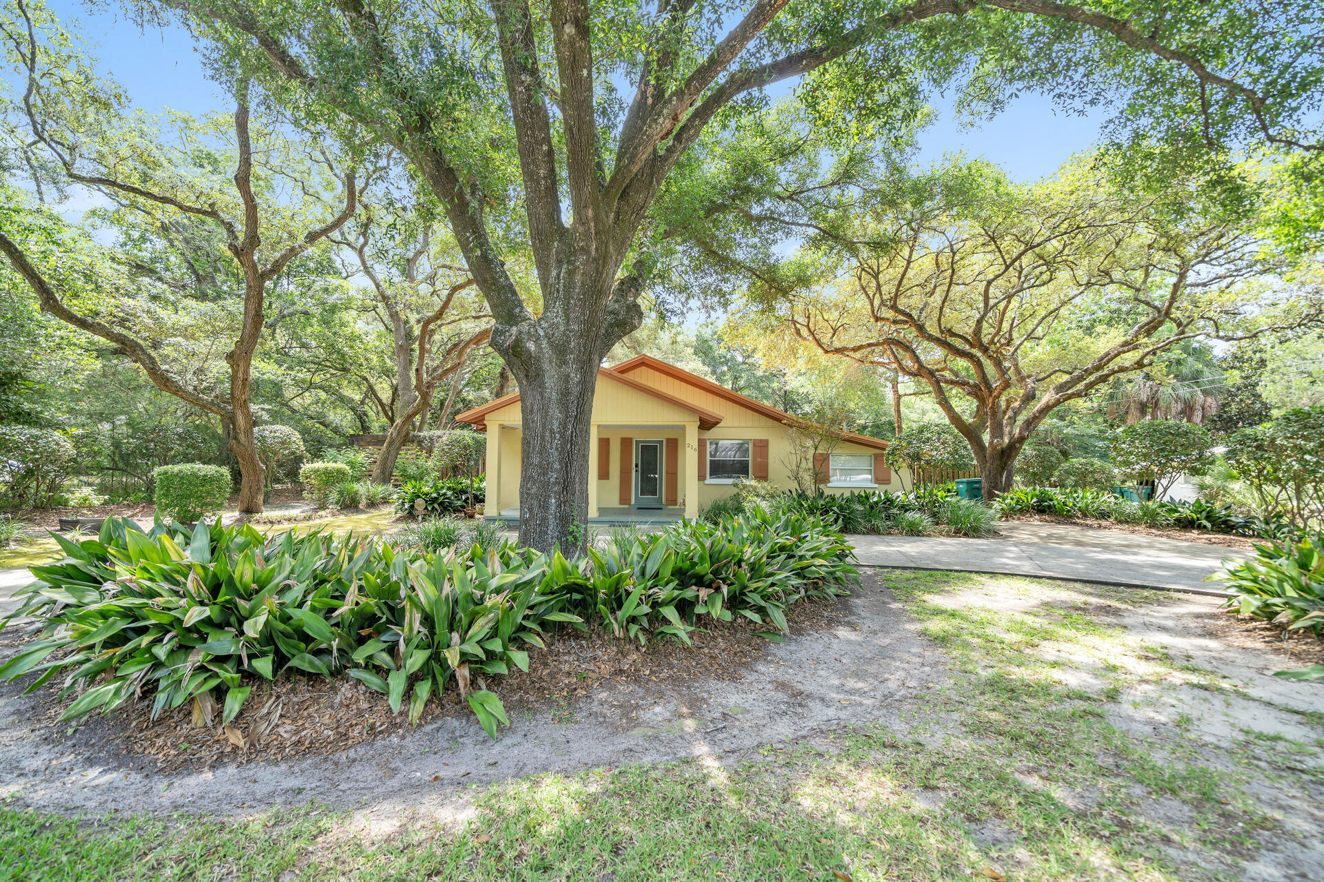 Huge deep lot in downtown Destin. This is a cool unique old Florida house with upgrades.renovated kitchen & baths, metal roof, Amazing trees, large patio with firepit. Yard Is 338' x 100' Larger than a football field. there is a shed with power that is 19'x12' in the back yard. Excellent side yard as well. Come see this Property