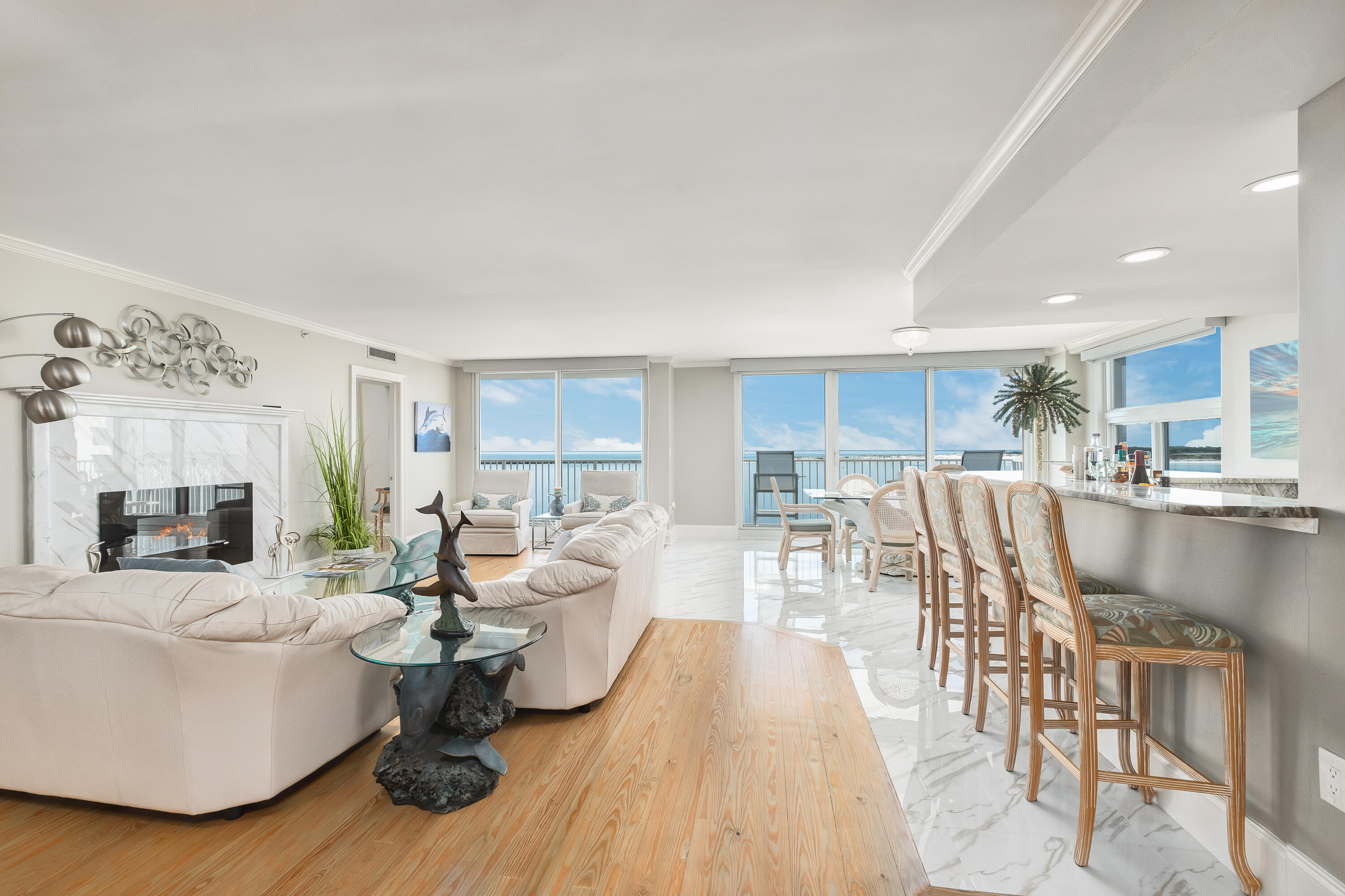 WATERVIEW TOWERS - Residential
