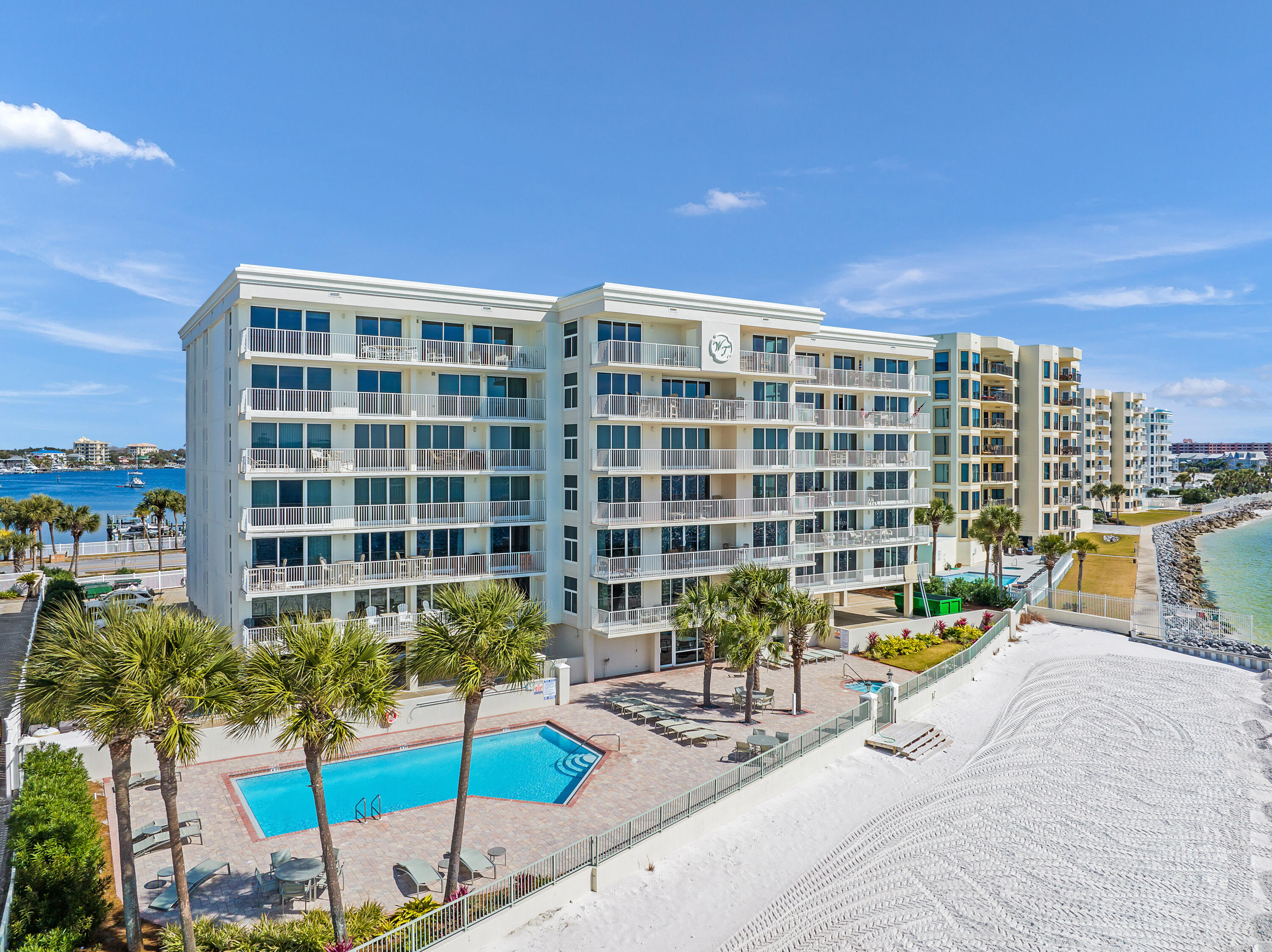 WATERVIEW TOWERS - Residential