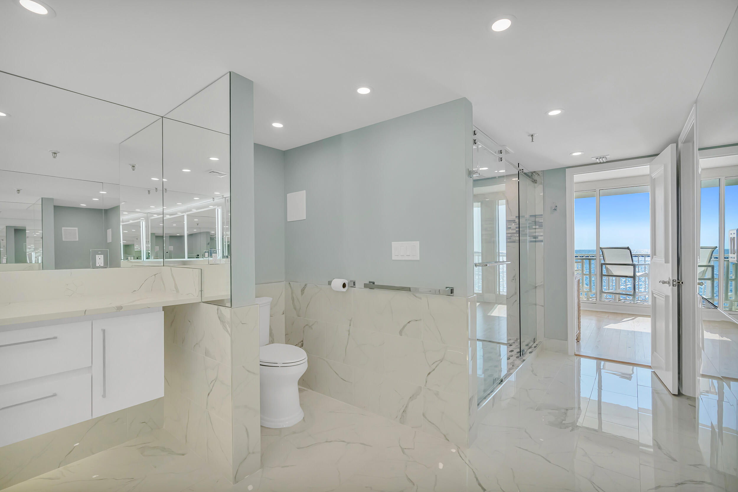 WATERVIEW TOWERS - Residential