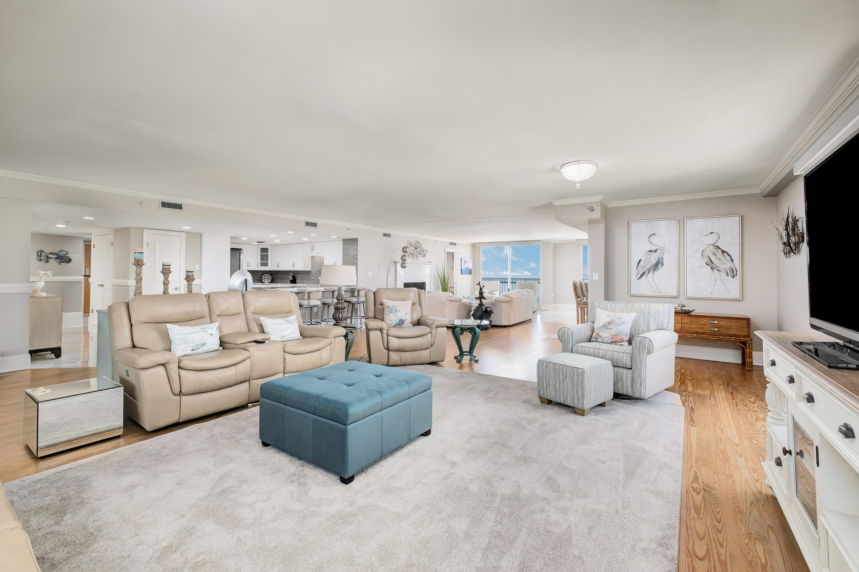 WATERVIEW TOWERS - Residential